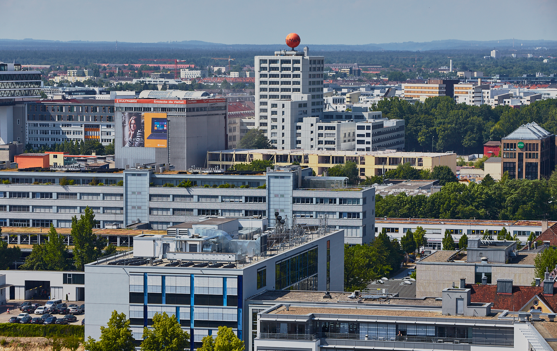 18.06.2014 - Panoramablick auf den Ostbahnhof und dem Kunstpark-Ost