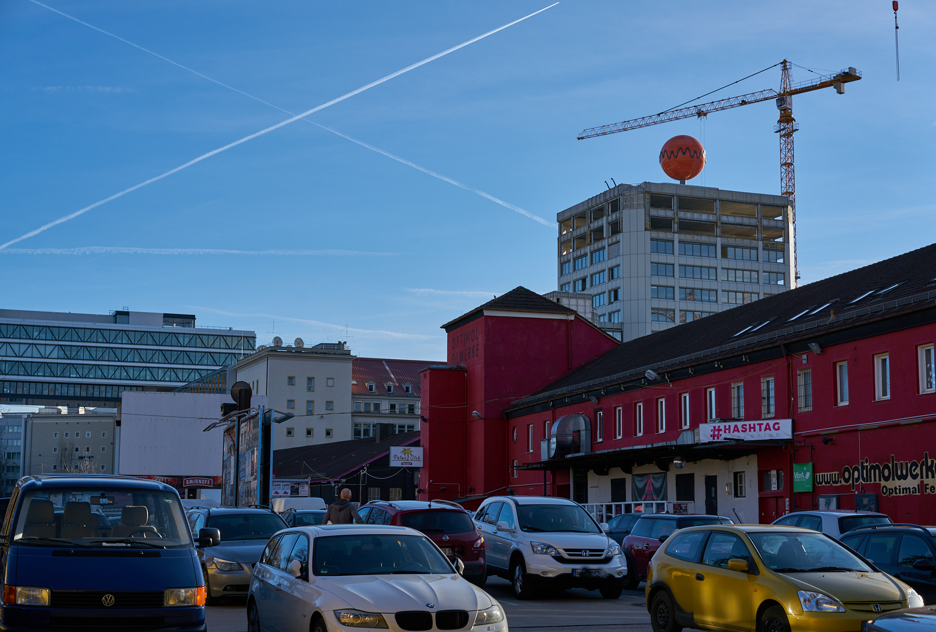 12.12.2016 - Das ATLAS Bürohochhaus im Umbau