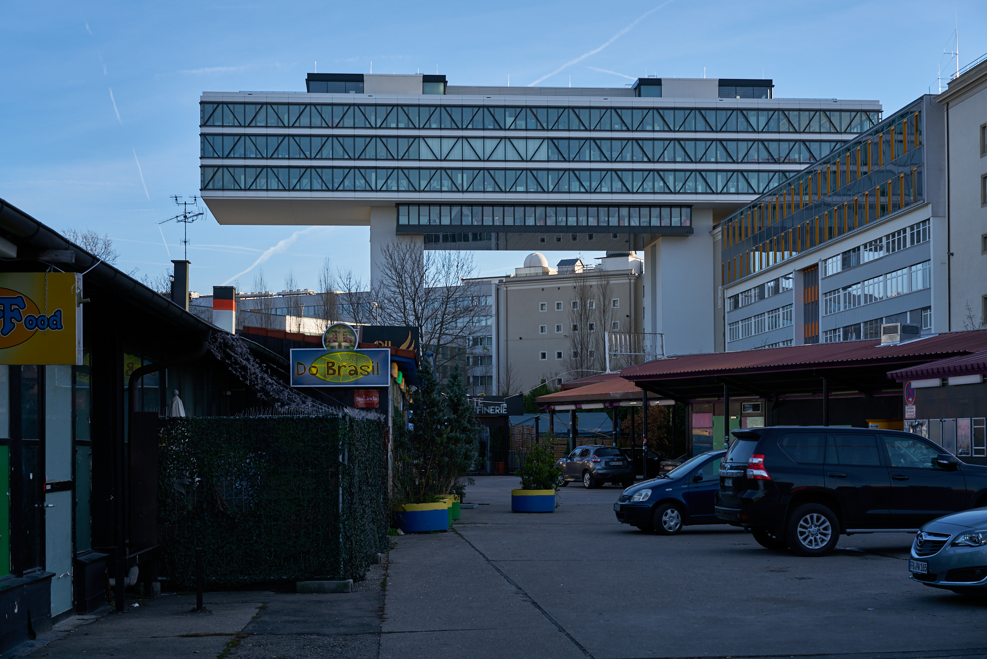 12.12.2016 - Das ATLAS Bürohochhaus im Umbau
