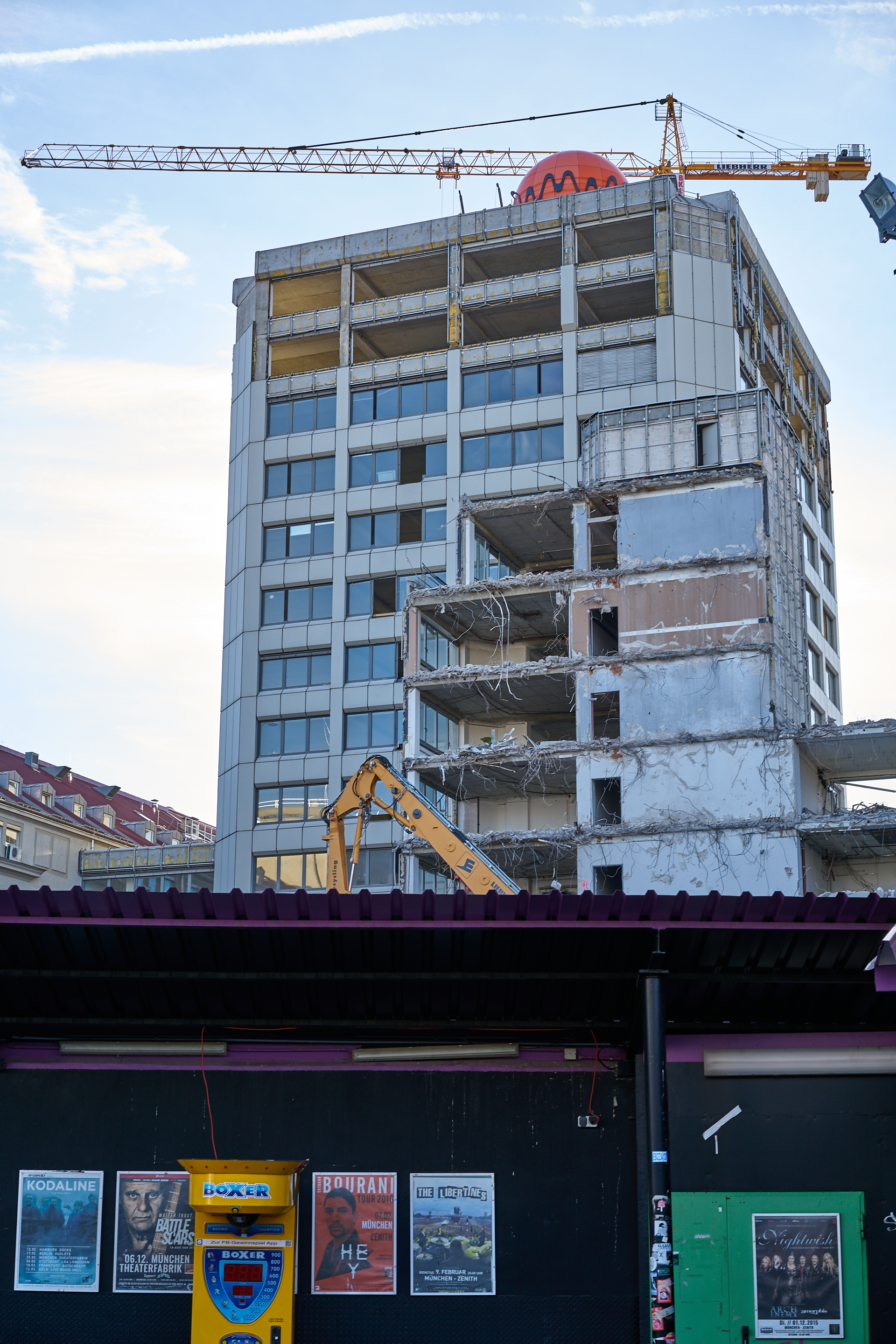 12.12.2016 - Das ATLAS Bürohochhaus im Umbau