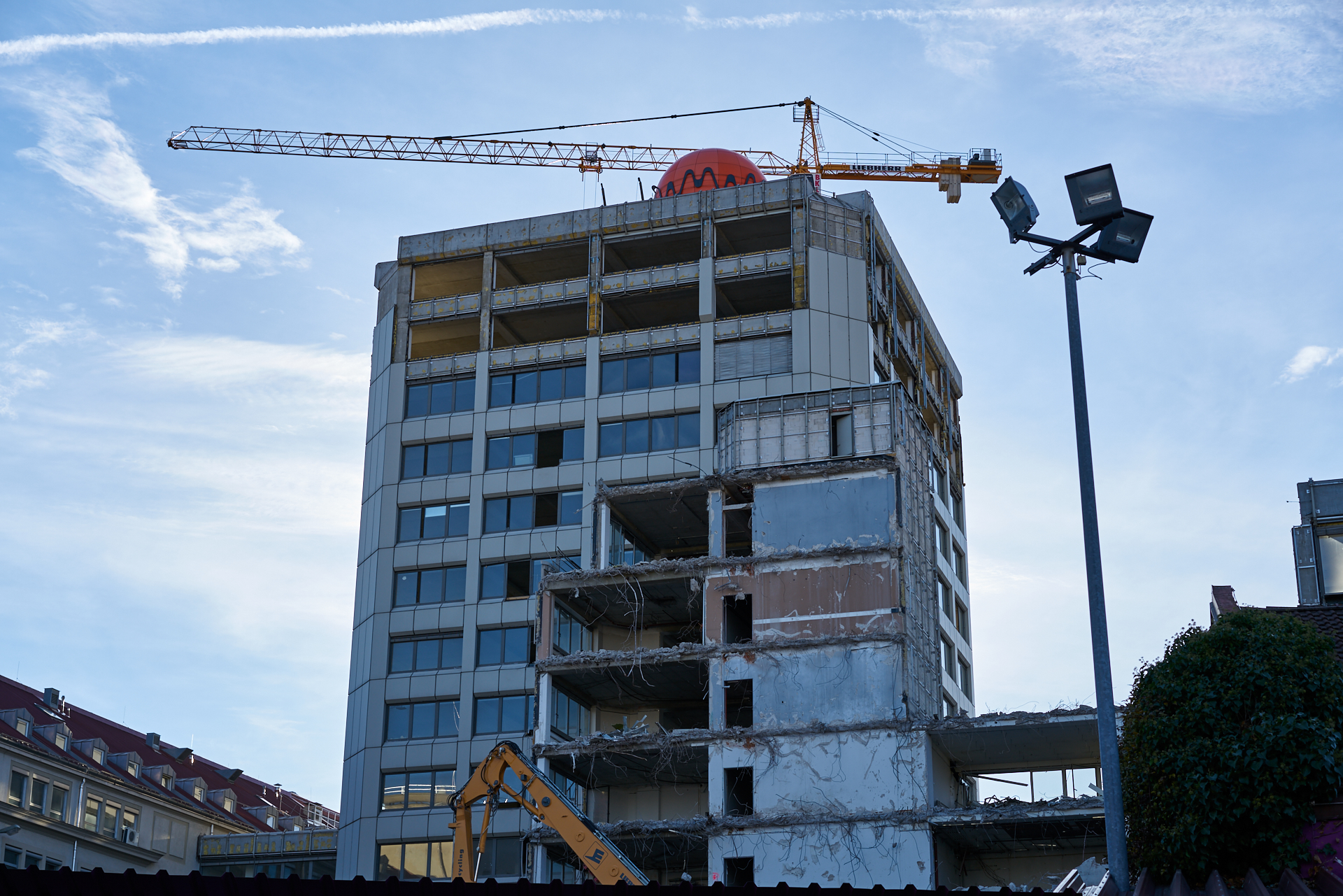 12.12.2016 - Das ATLAS Bürohochhaus im Umbau