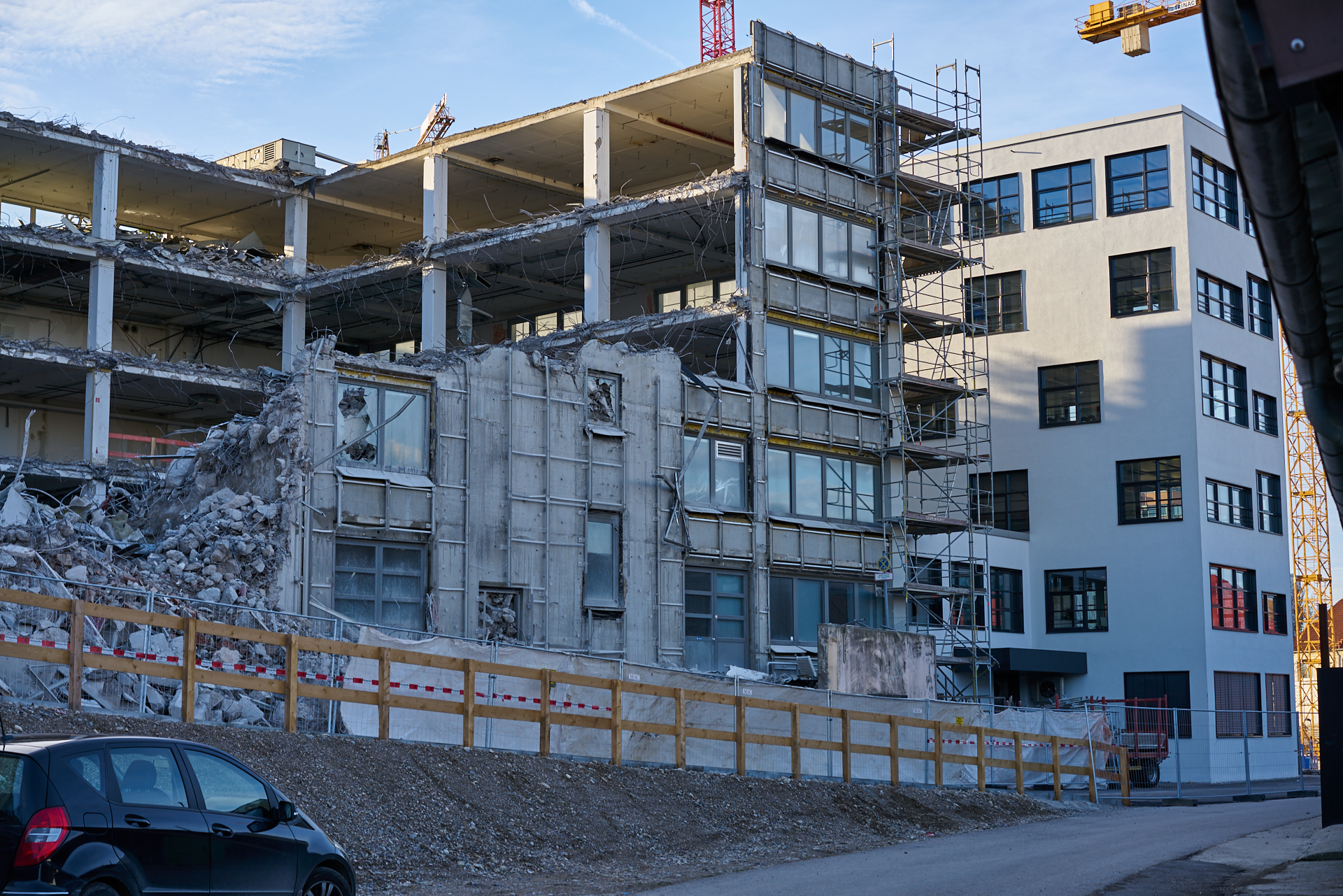 12.12.2016 - Das ATLAS Bürohochhaus im Umbau