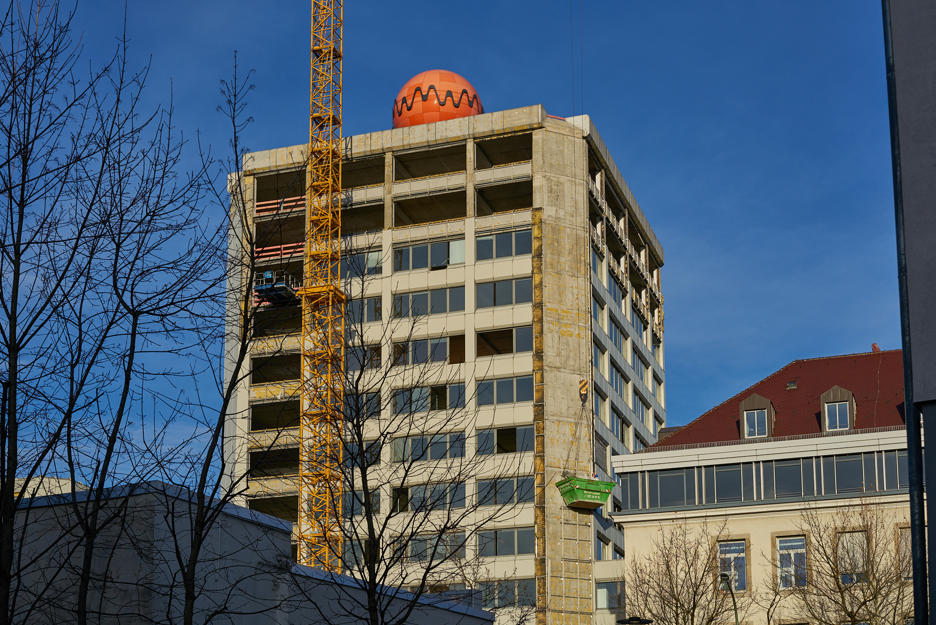 12.12.2016 - Das ATLAS Bürohochhaus im Umbau