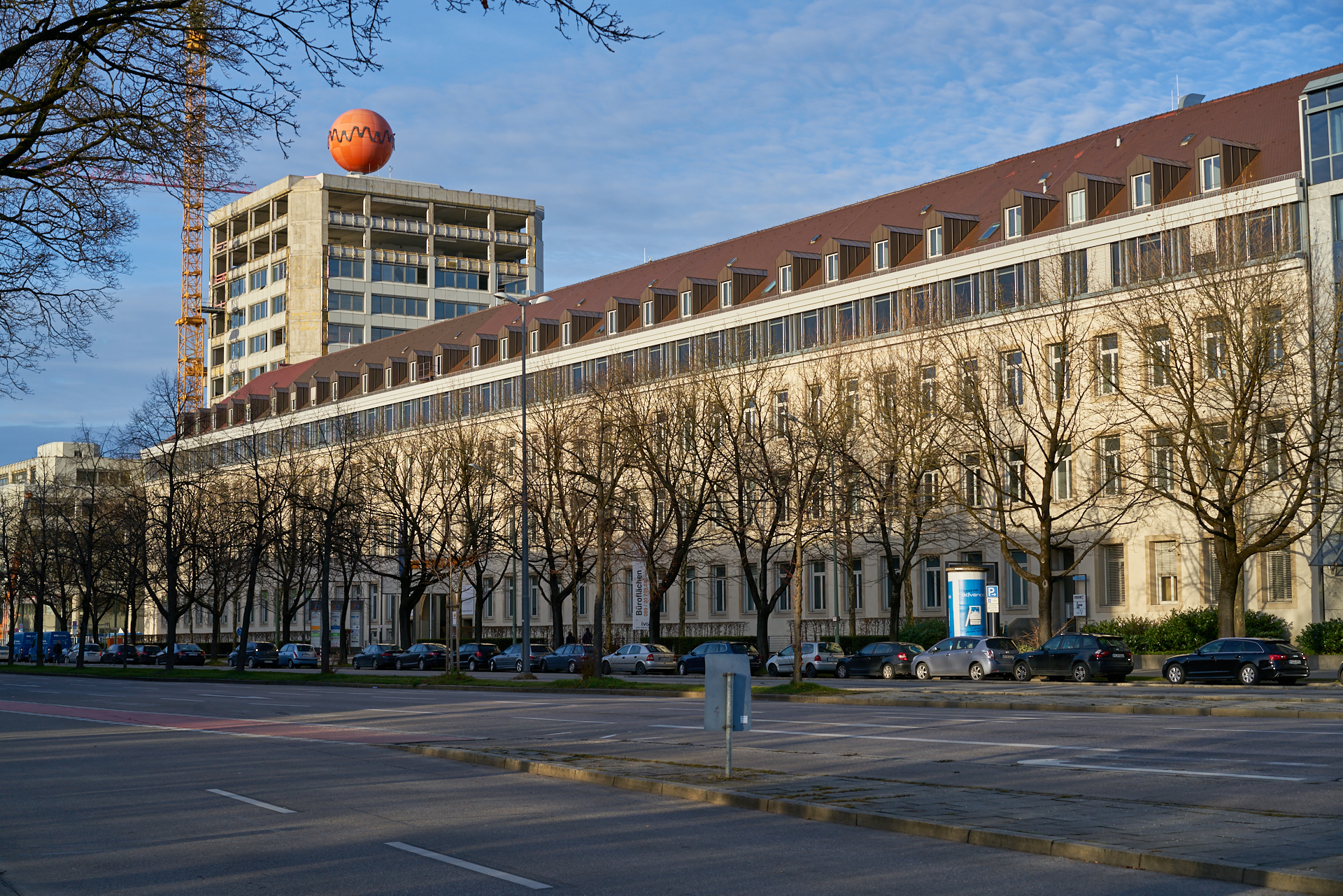 12.12.2016 - Das ATLAS Bürohochhaus im Umbau