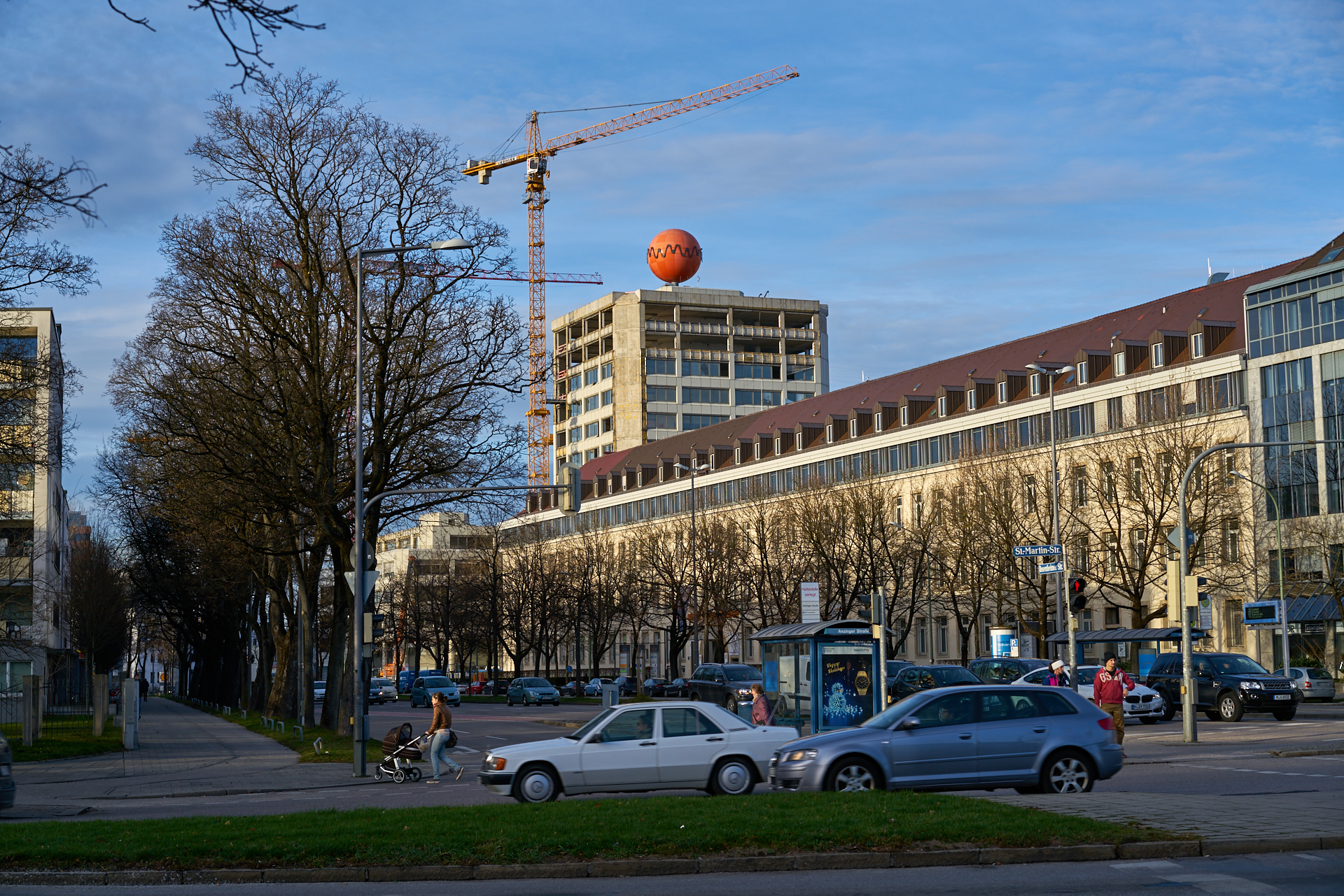 12.12.2016 - Das ATLAS Bürohochhaus im Umbau