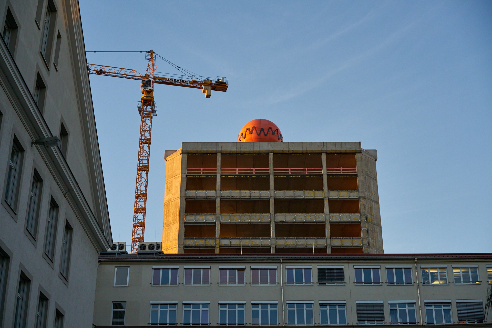 27.12.2016 - Entkernung des ATLAS Bürohochhauses