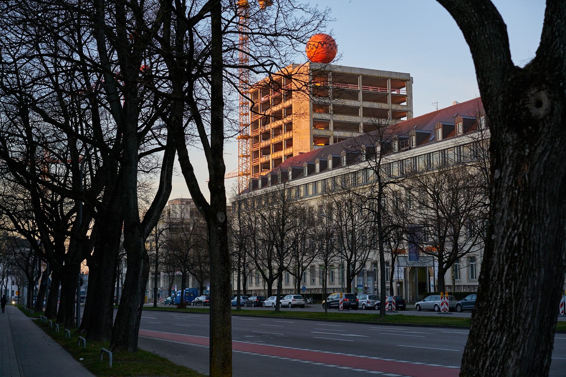 27.12.2016 - Entkernung des ATLAS Bürohochhauses