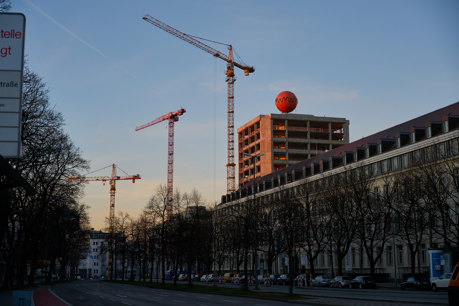27.12.2016 - Entkernung des ATLAS Bürohochhauses
