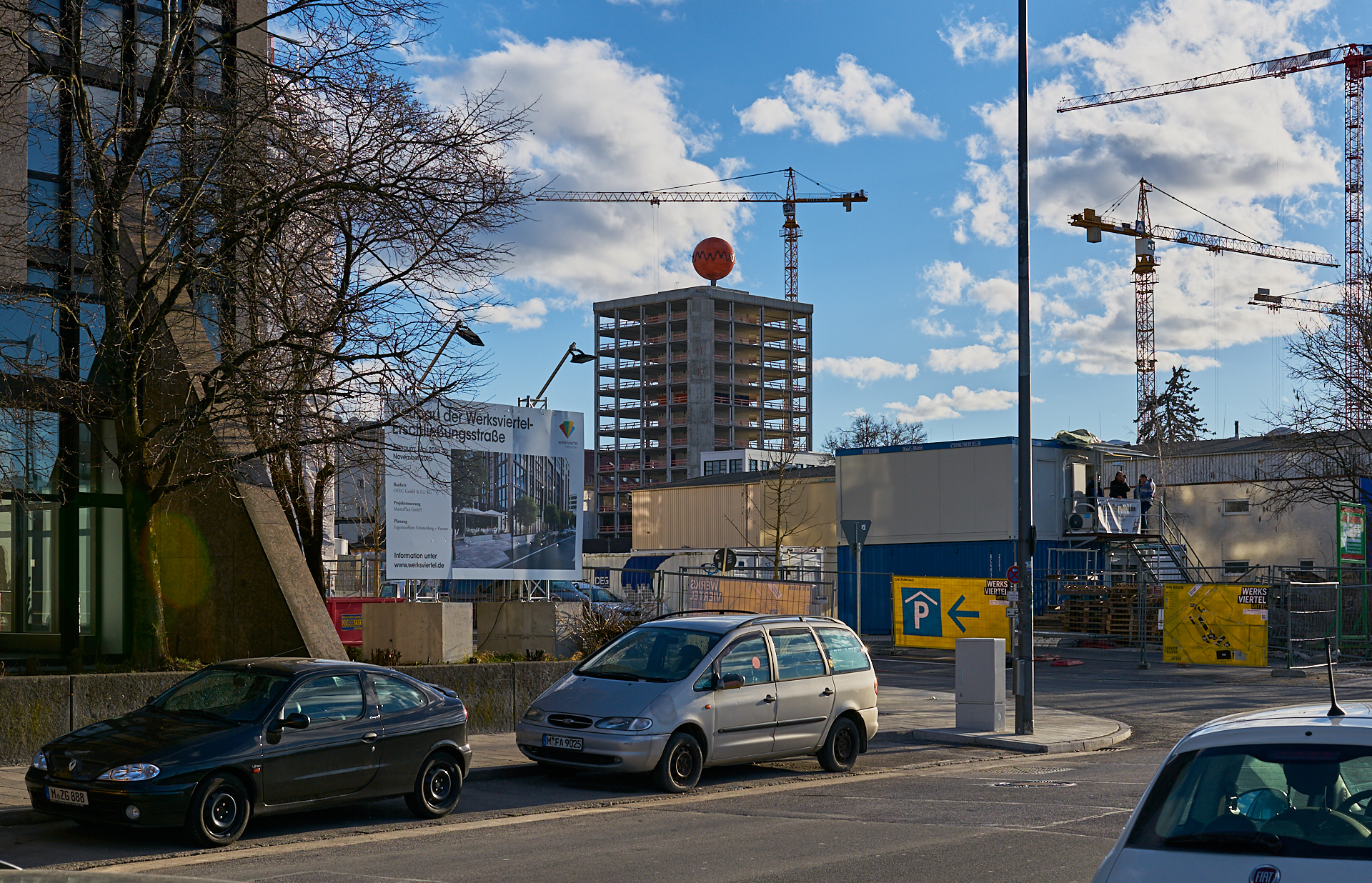 11.02.2016 - Das HIGHRISE-ONE im Anfangsstadium und ATLAS ohne Fassade