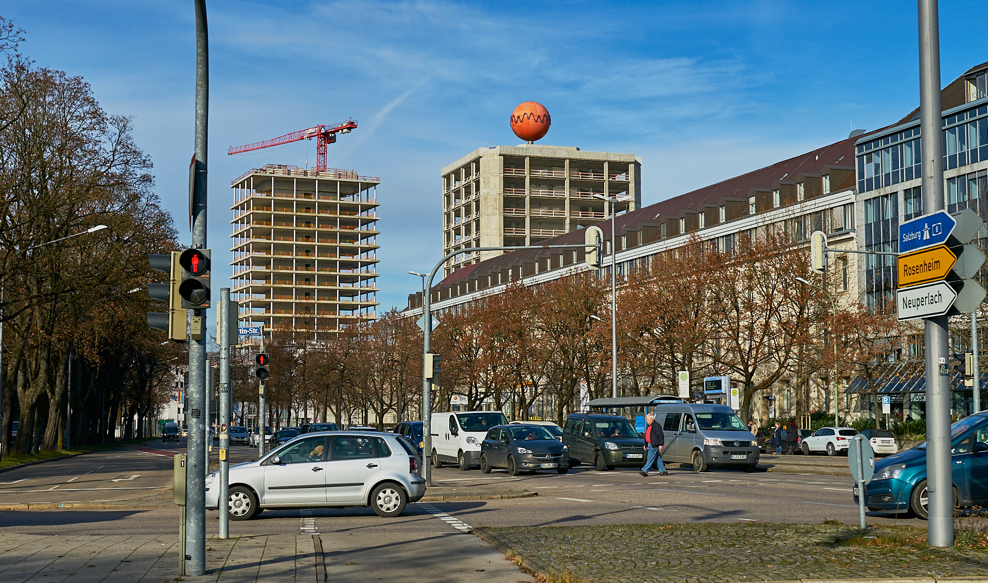 23.11.2016 - Beide Bürohochhäuser, der HIGHRISE und das ATLAS, befinden sich im Rohbau