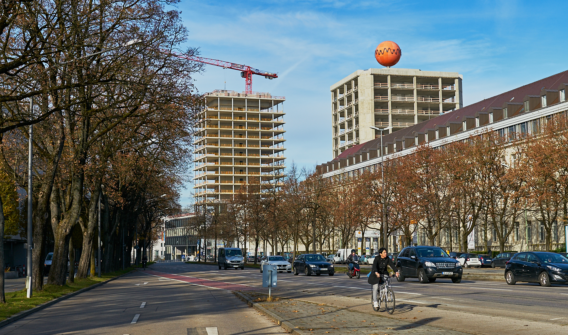 23.11.2016 - Beide Bürohochhäuser, der HIGHRISE und das ATLAS, befinden sich im Rohbau