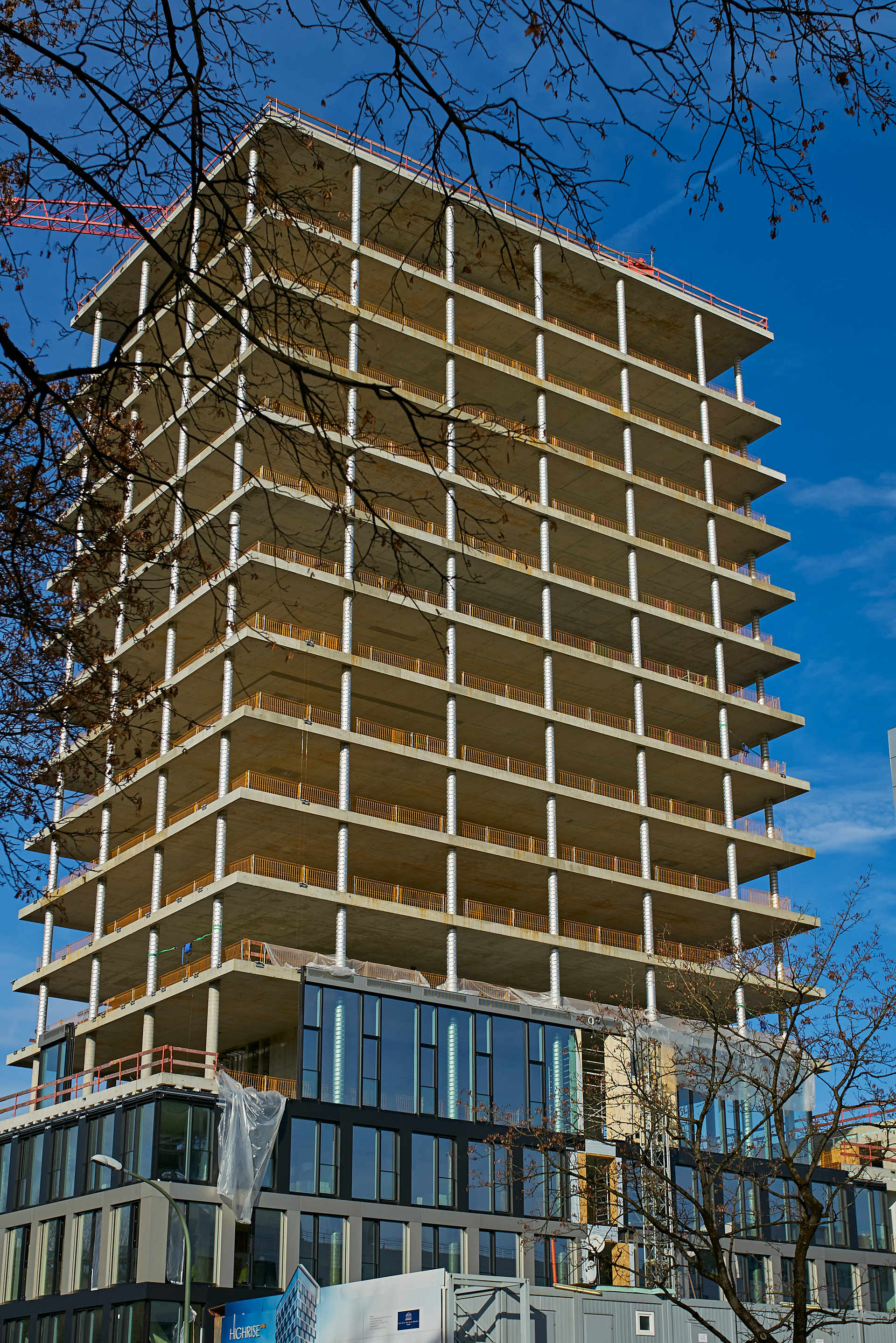 23.11.2016 - Beide Bürohochhäuser, der HIGHRISE und das ATLAS, befinden sich im Rohbau