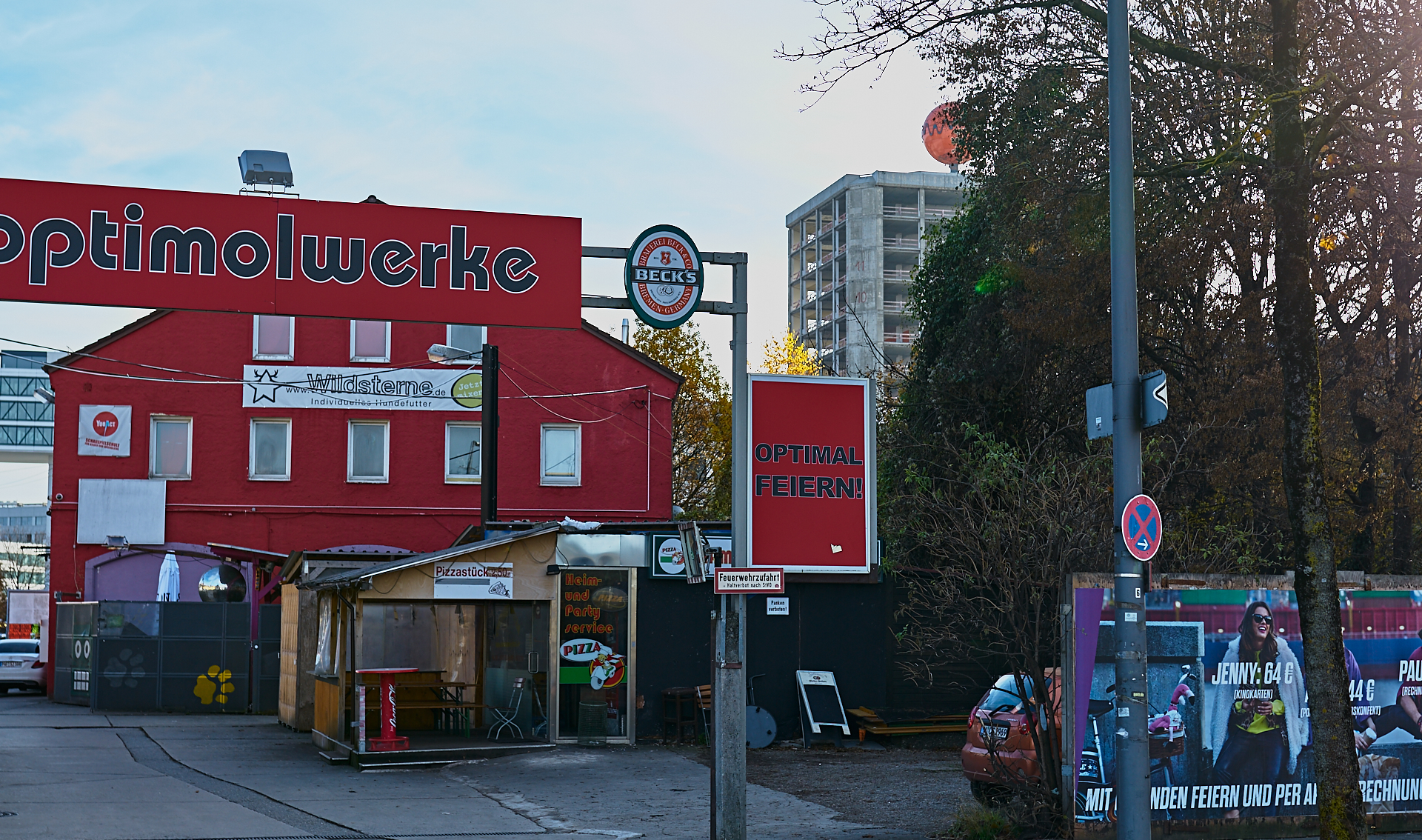 23.11.2016 - Beide Bürohochhäuser, der HIGHRISE und das ATLAS, befinden sich im Rohbau