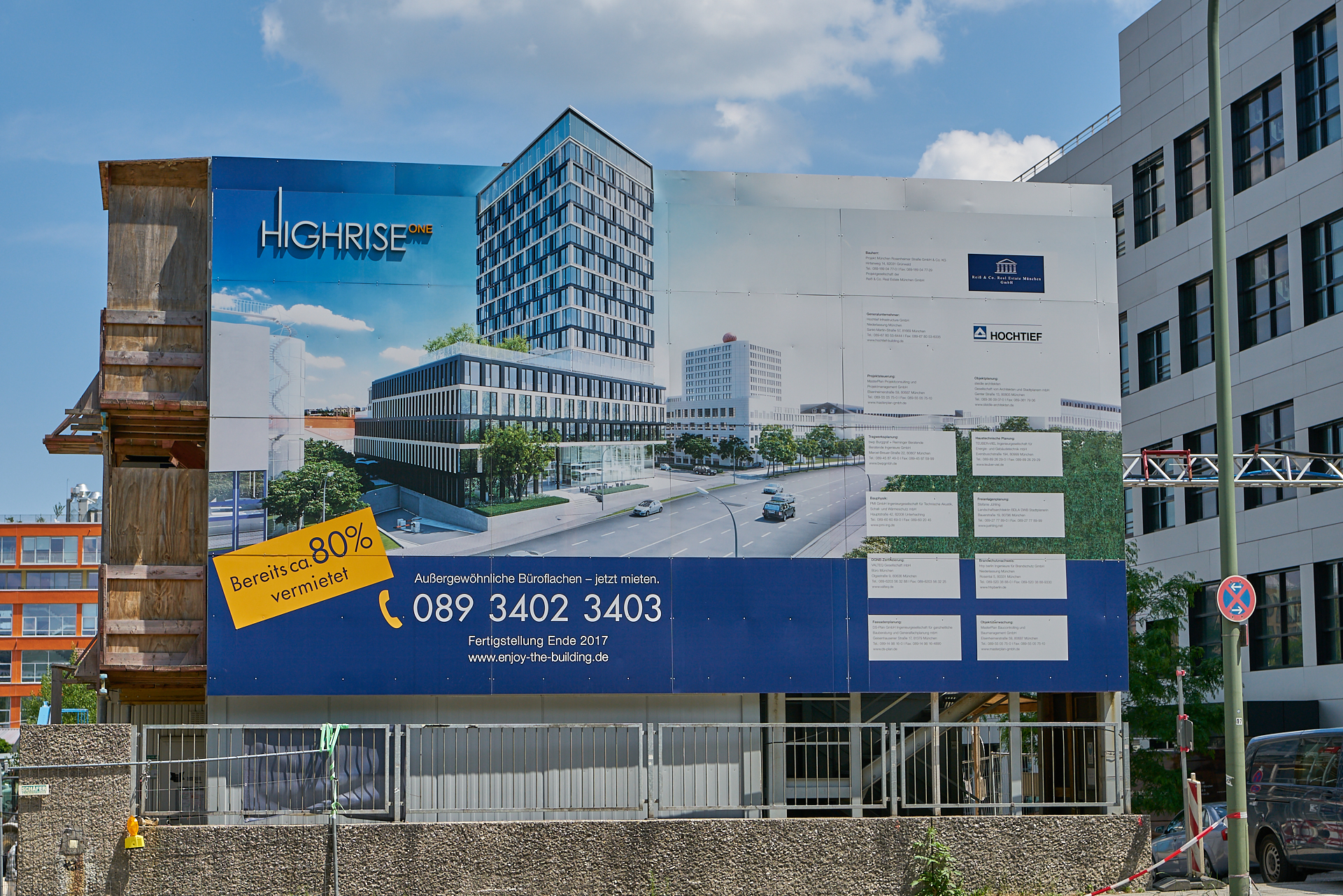 03.06.2017 - Das ATLAS Bürohochaus verliert seine Fassade