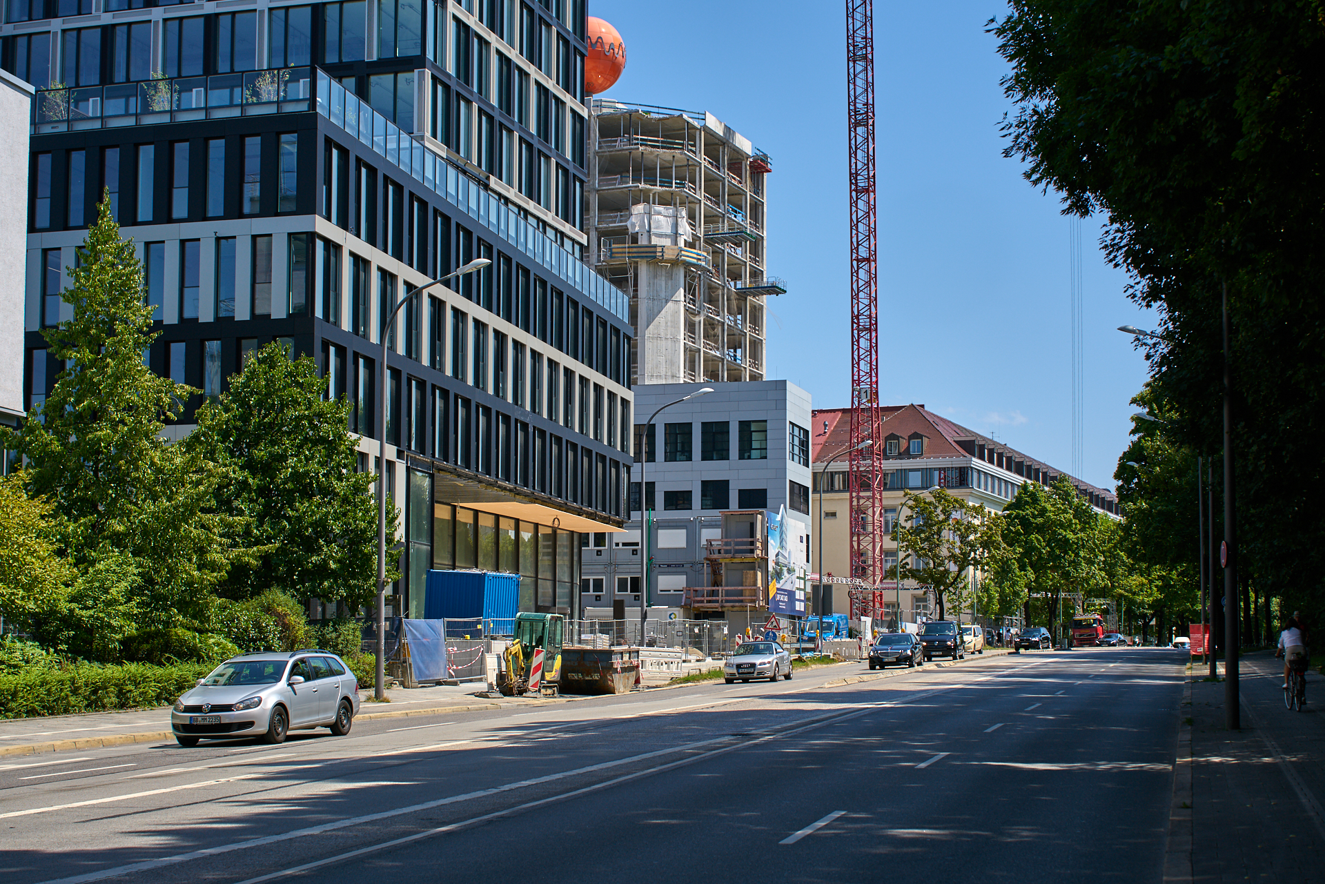 21.07.2017 - Das ATLAS-Hochhaus am Ostbahnhof wird entkernt