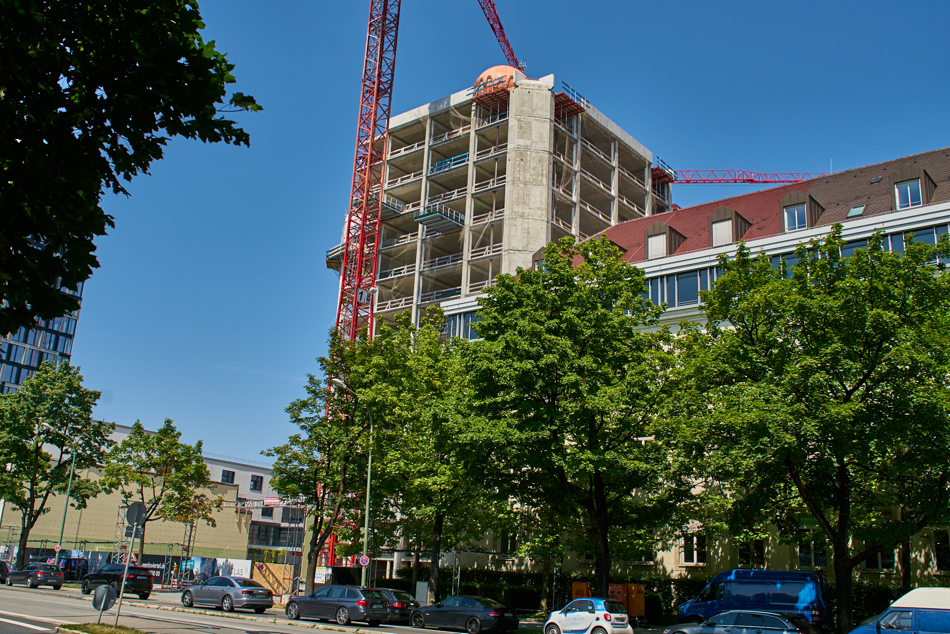 21.07.2017 - Das ATLAS-Hochhaus am Ostbahnhof wird entkernt