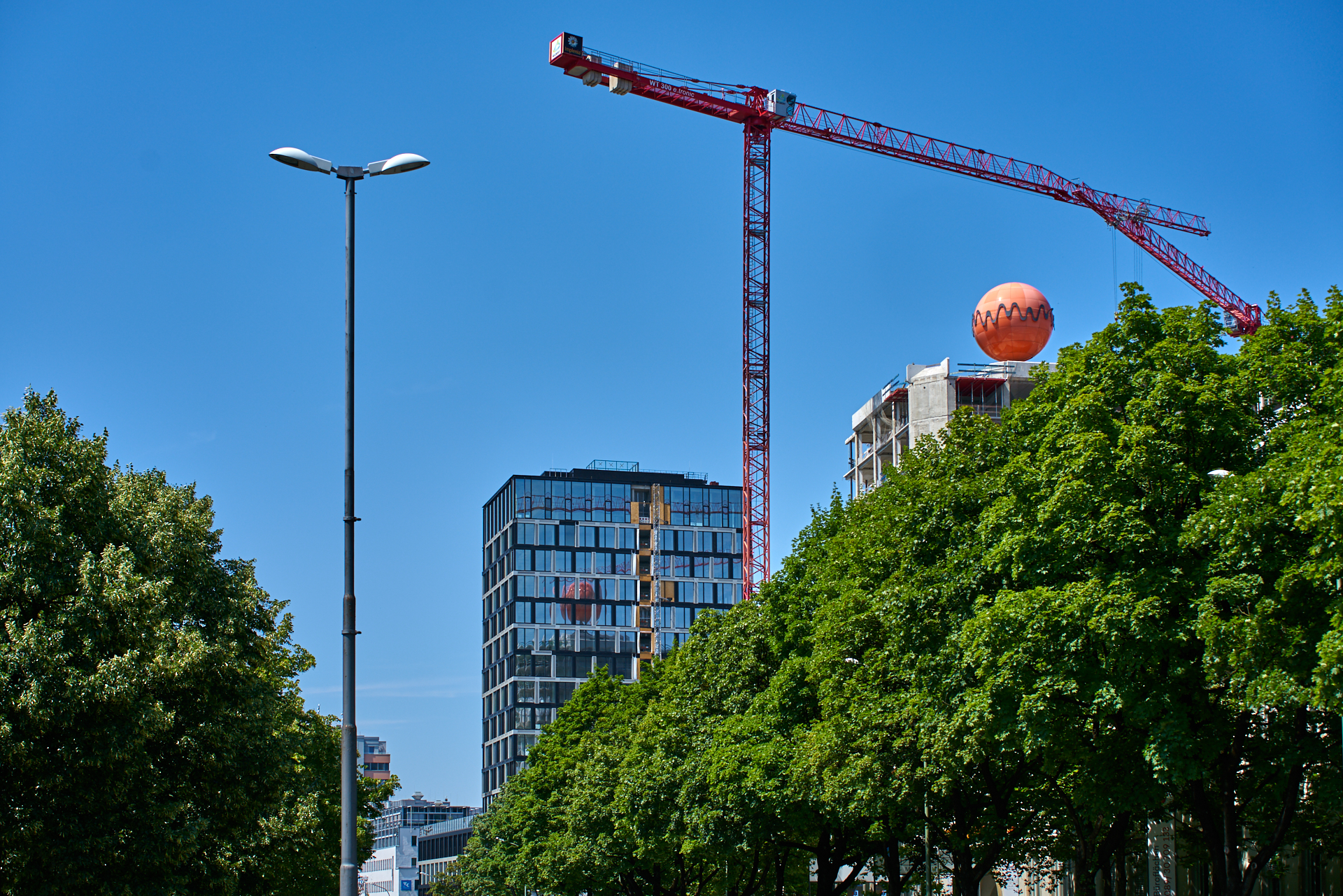 21.07.2017 - Das ATLAS-Hochhaus am Ostbahnhof wird entkernt