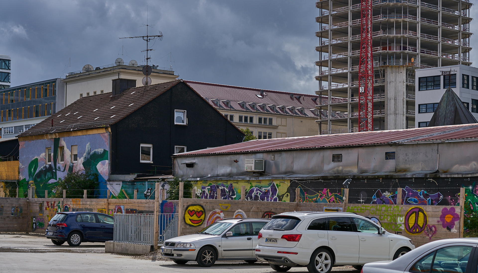 07.09.2017 - Die Entkernung des ATLAS Bürohauses im Werksviertel