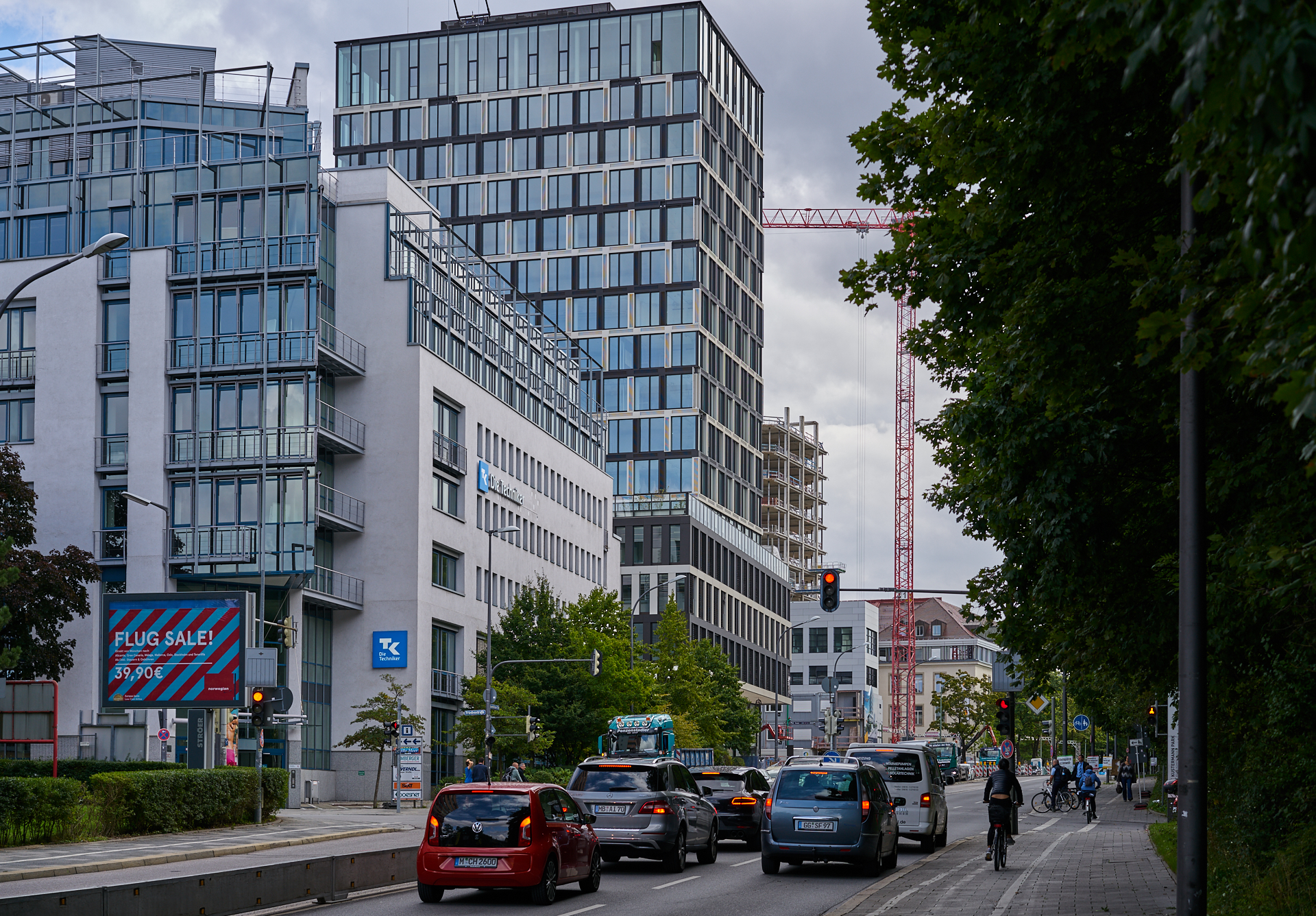 07.09.2017 - Die Entkernung des ATLAS Bürohauses im Werksviertel