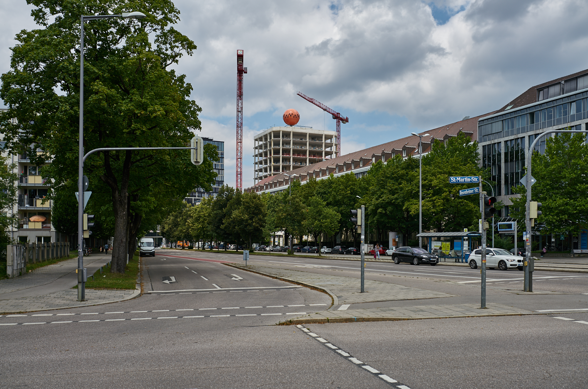 12.07.2018 - Das WERKSVIERTEL mit dem ATLAS-Gebäude im Aufbau