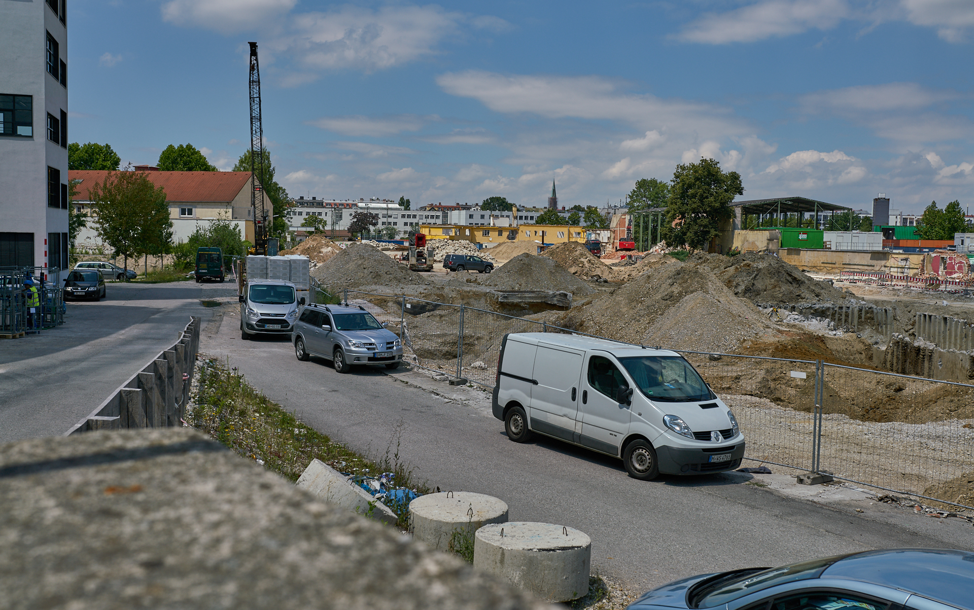 12.07.2018 - Das WERKSVIERTEL mit dem ATLAS-Gebäude im Aufbau