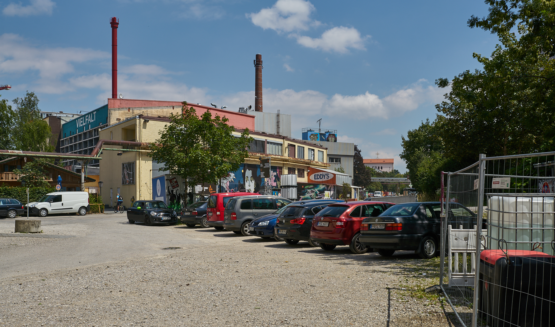 12.07.2018 - Das WERKSVIERTEL mit dem ATLAS-Gebäude im Aufbau