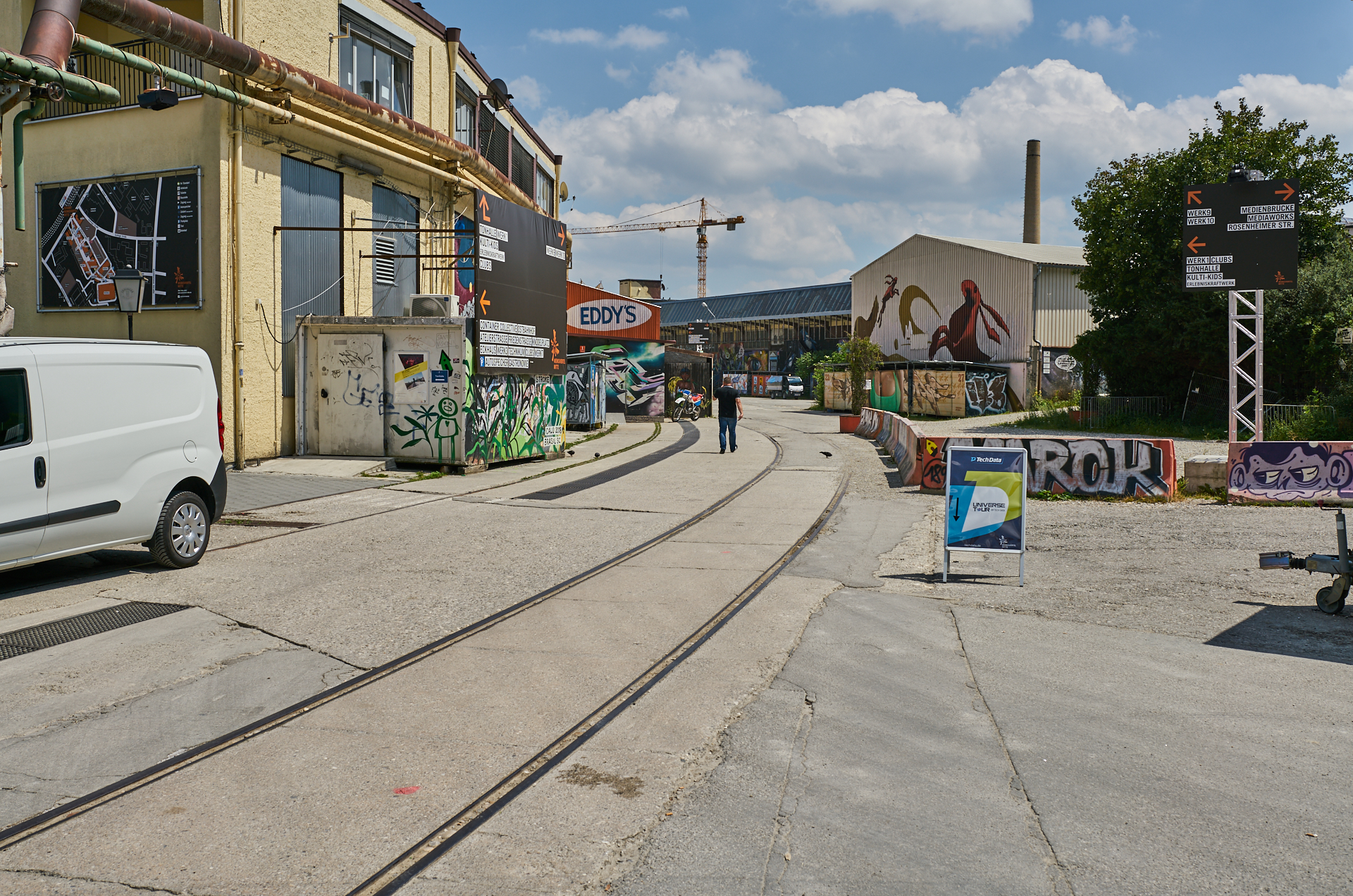 12.07.2018 - Das WERKSVIERTEL mit dem ATLAS-Gebäude im Aufbau