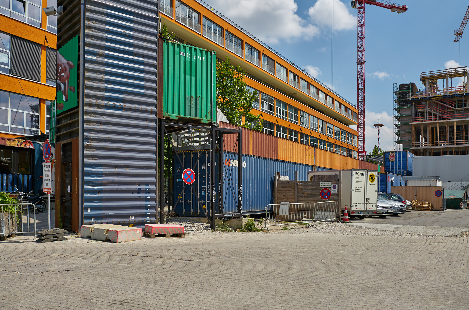 12.07.2018 - Das WERKSVIERTEL mit dem ATLAS-Gebäude im Aufbau