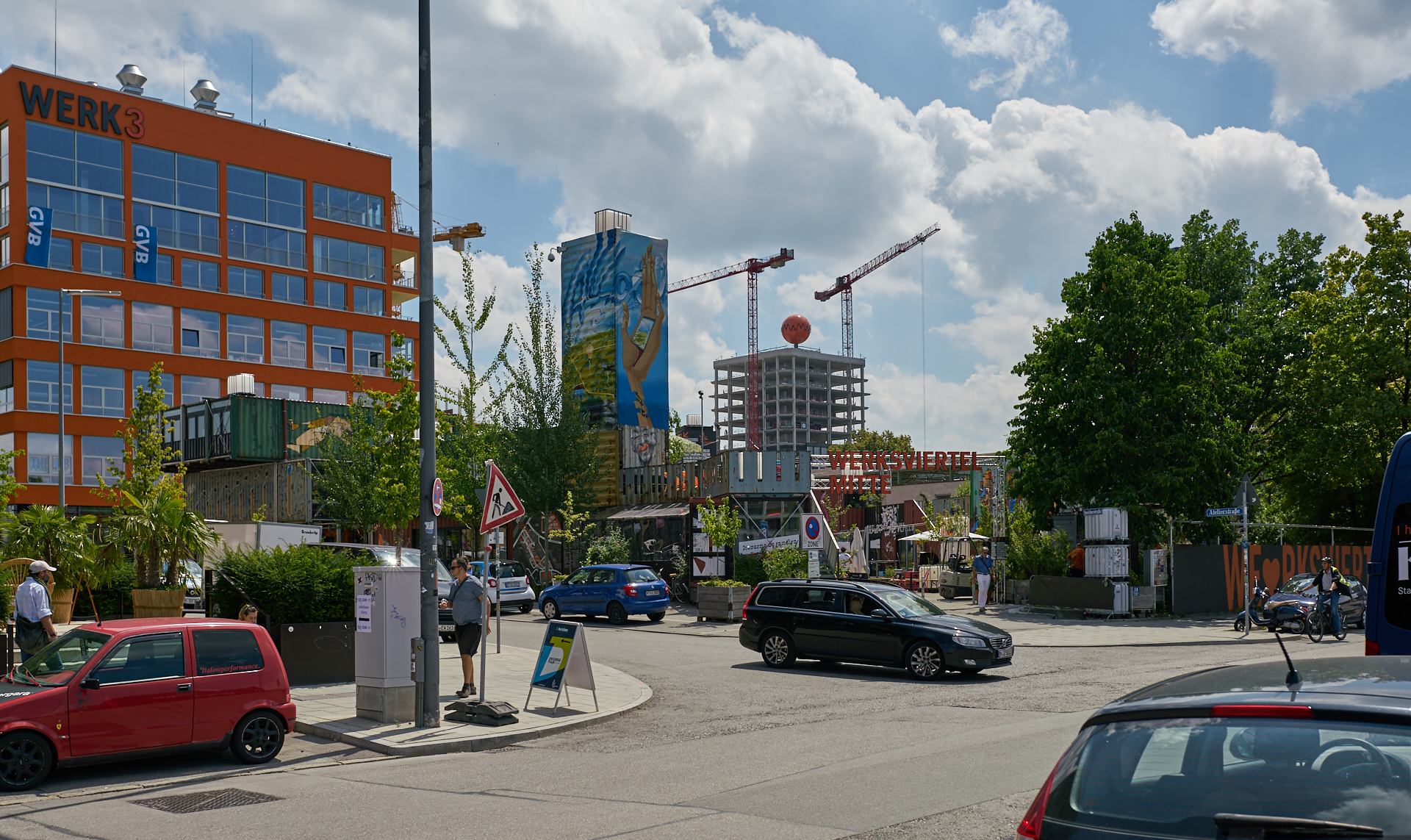 12.07.2018 - Das WERKSVIERTEL mit dem ATLAS-Gebäude im Aufbau