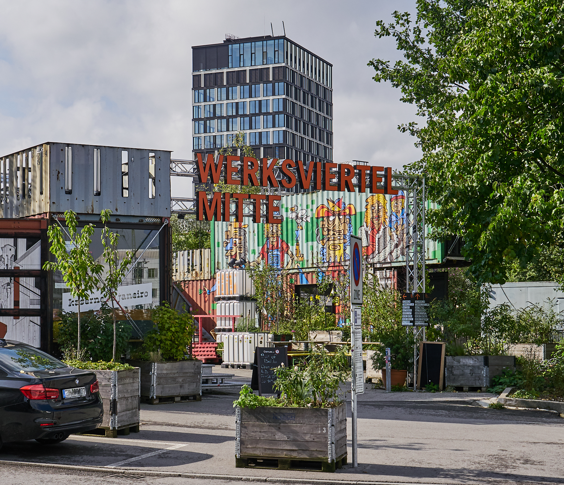 08.09.2018 - Das ATLAS Hochhaus im WERKSVIERTEK wird langsam fertig