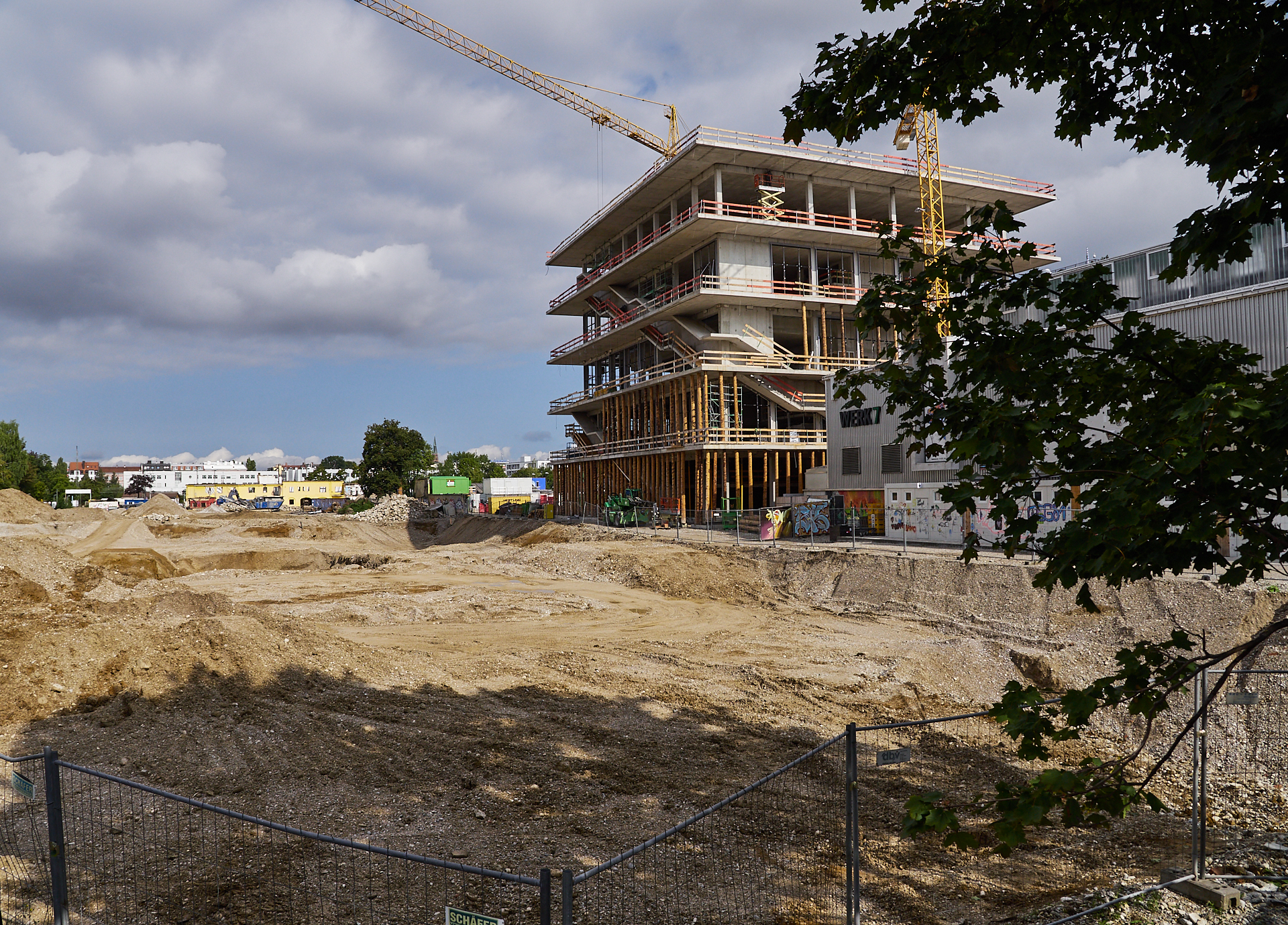 08.09.2018 - Das ATLAS Hochhaus im WERKSVIERTEK wird langsam fertig
