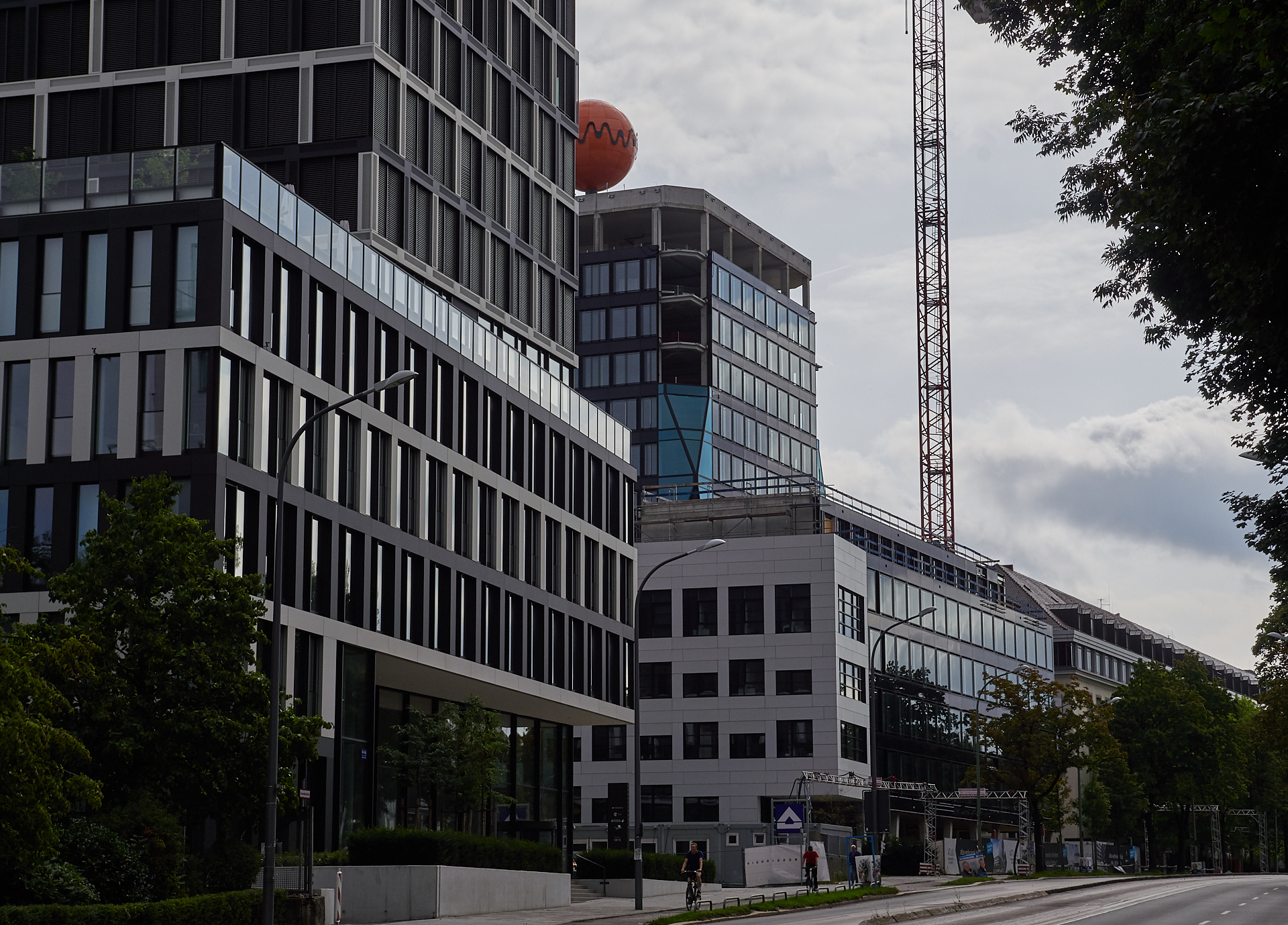 08.09.2018 - Das ATLAS Hochhaus im WERKSVIERTEK wird langsam fertig