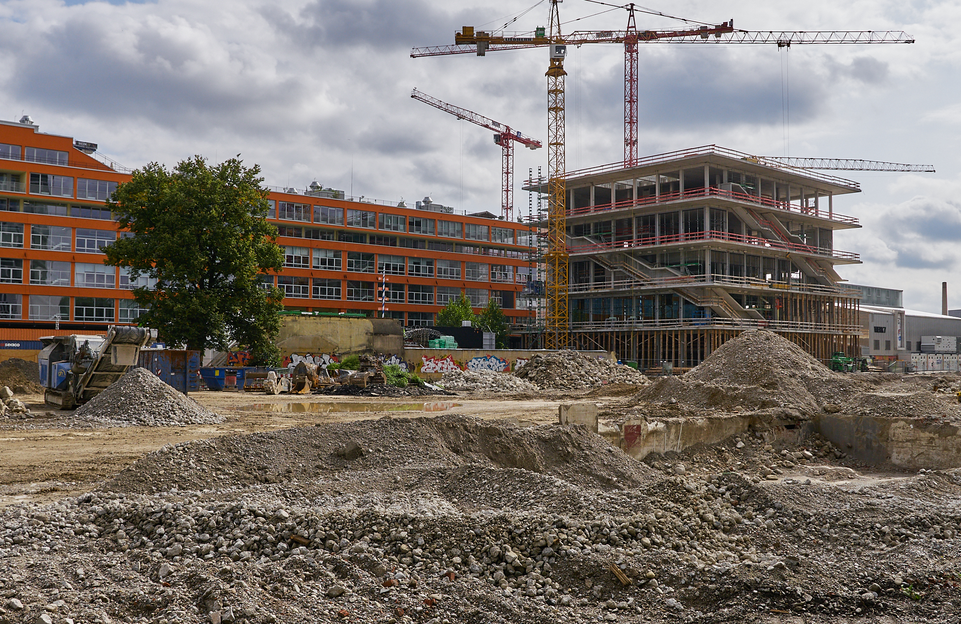 08.09.2018 - Das ATLAS Hochhaus im WERKSVIERTEK wird langsam fertig