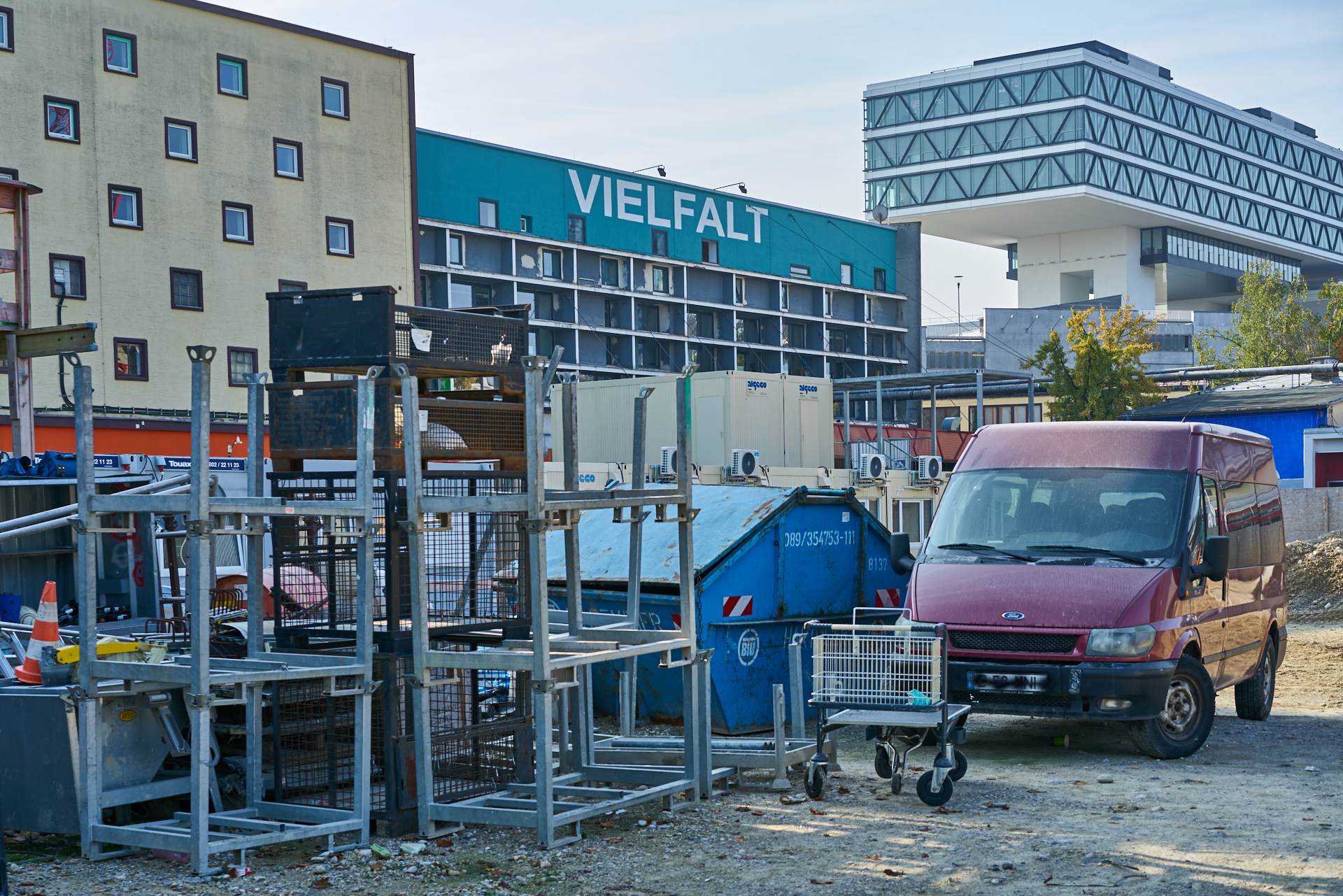 18.10.2018 - Im neuen WERSVIERTEL MITTE wird gebaut.