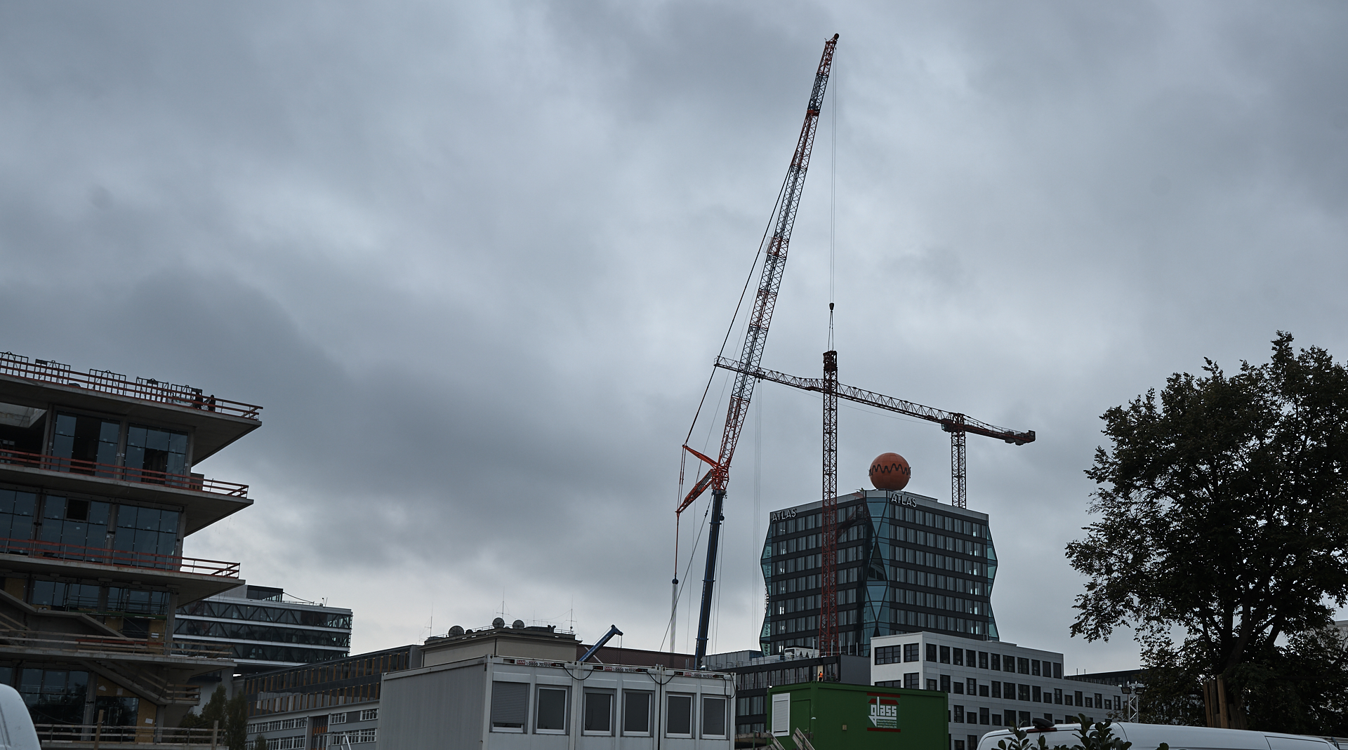 #Kunspark Ost, #ATLAS, #Kranabbau, #Baustelle, #Atlas Bürokomplex, #Allianz,