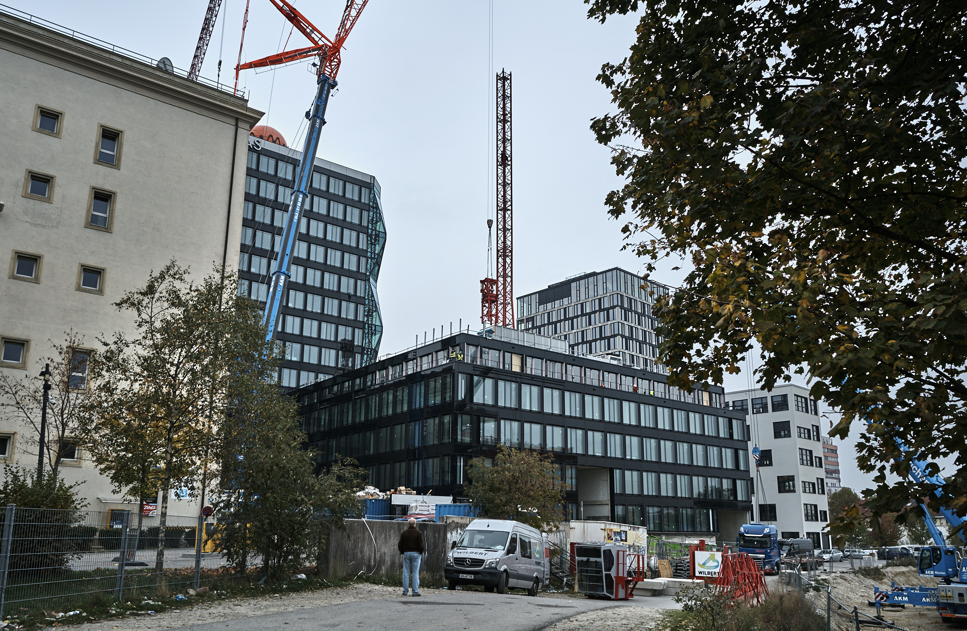 #Kunspark Ost, #ATLAS, #Kranabbau, #Baustelle, #Atlas Bürokomplex, #Allianz,