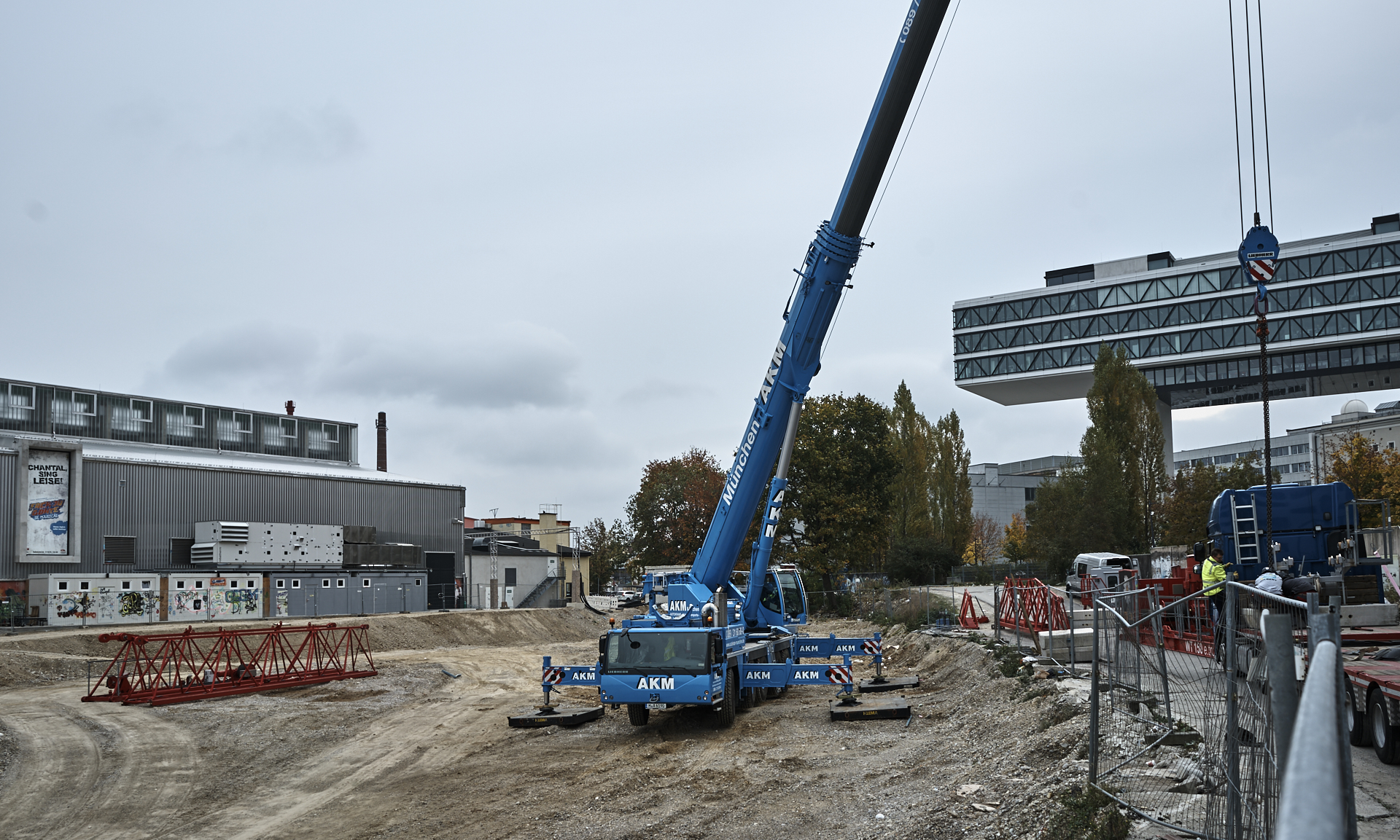 #Kunspark Ost, #ATLAS, #Kranabbau, #Baustelle, #Atlas Bürokomplex, #Allianz,