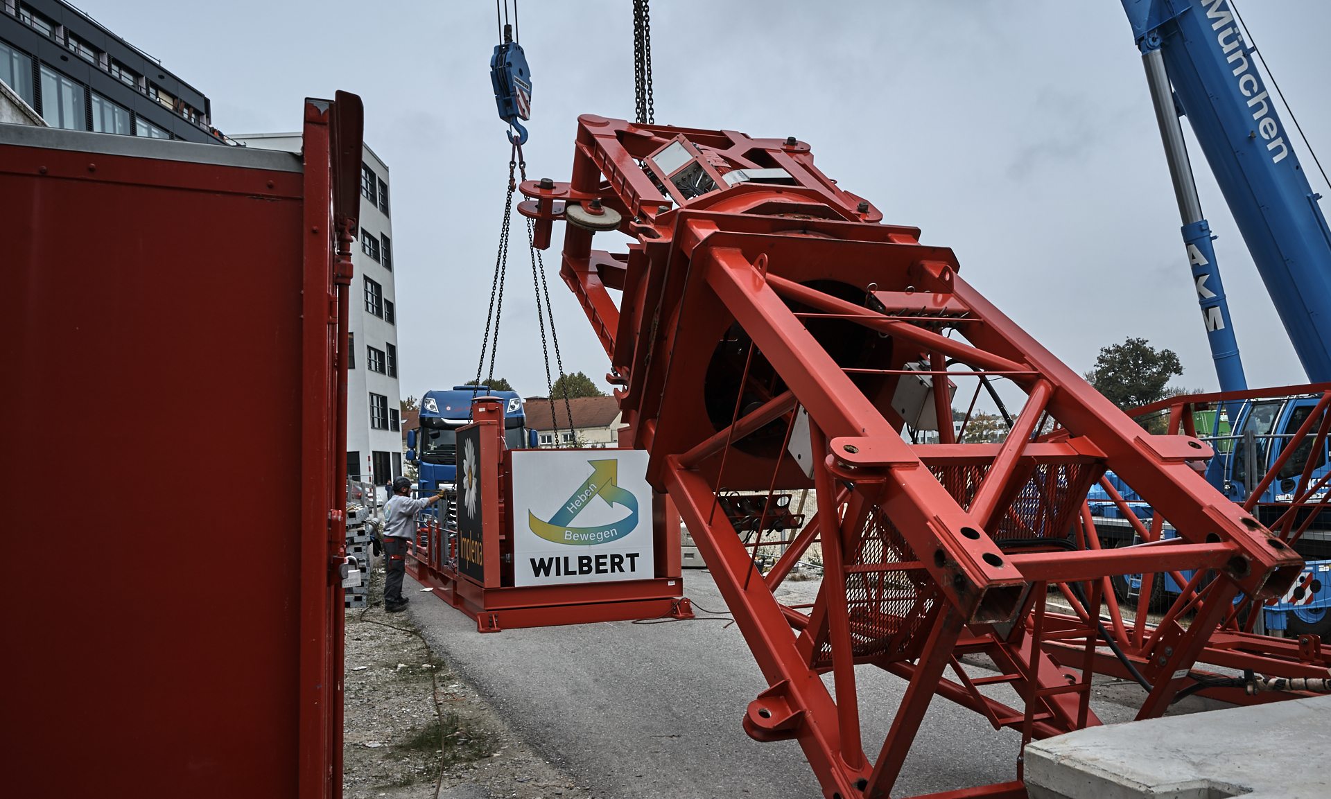 #Kunspark Ost, #ATLAS, #Kranabbau, #Baustelle, #Atlas Bürokomplex, #Allianz,
