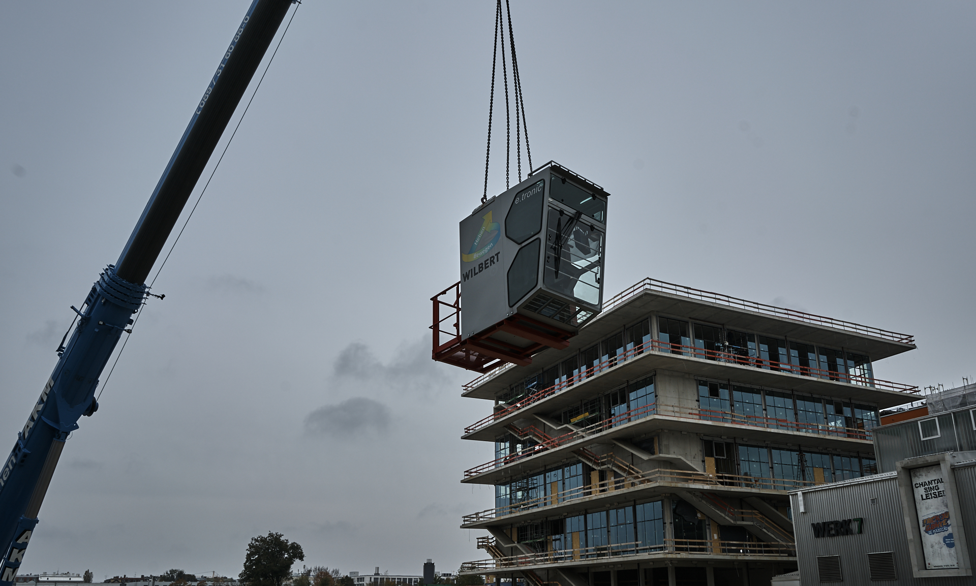 #Kunspark Ost, #ATLAS, #Kranabbau, #Baustelle, #Atlas Bürokomplex, #Allianz,
