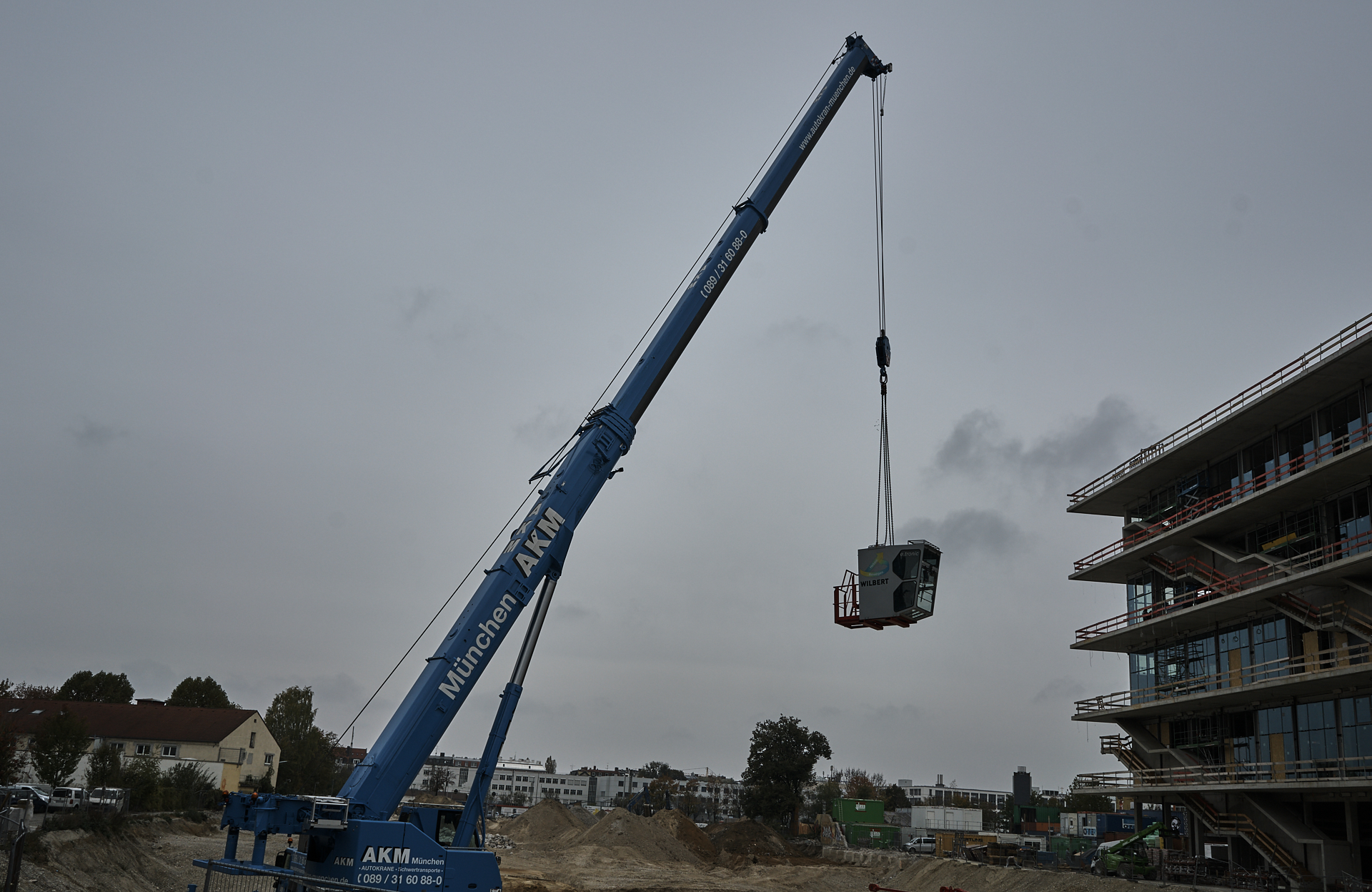 #Kunspark Ost, #ATLAS, #Kranabbau, #Baustelle, #Atlas Bürokomplex, #Allianz,