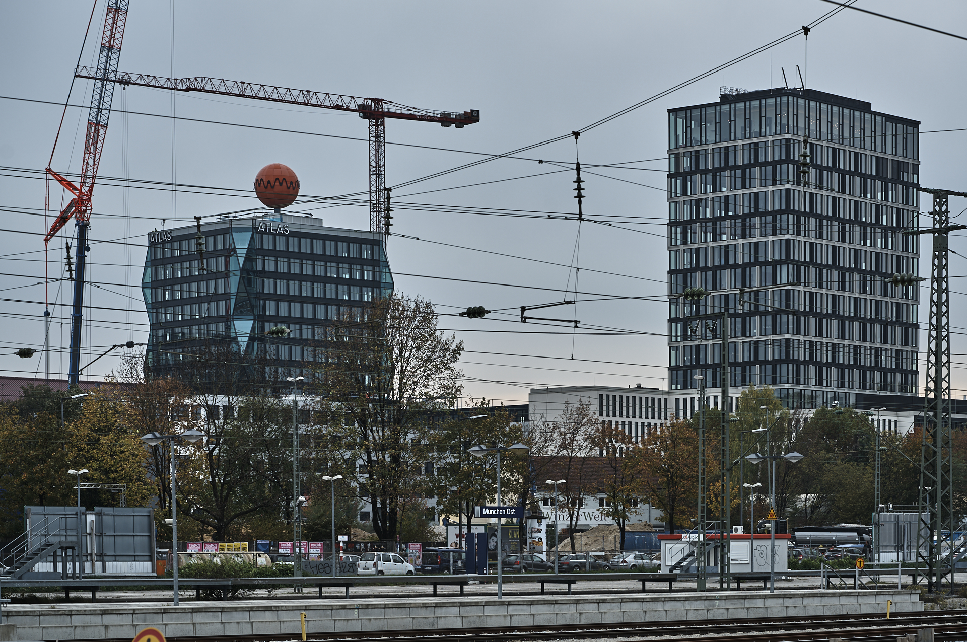 #Kunspark Ost, #ATLAS, #Kranabbau, #Baustelle, #Atlas Bürokomplex, #Allianz,