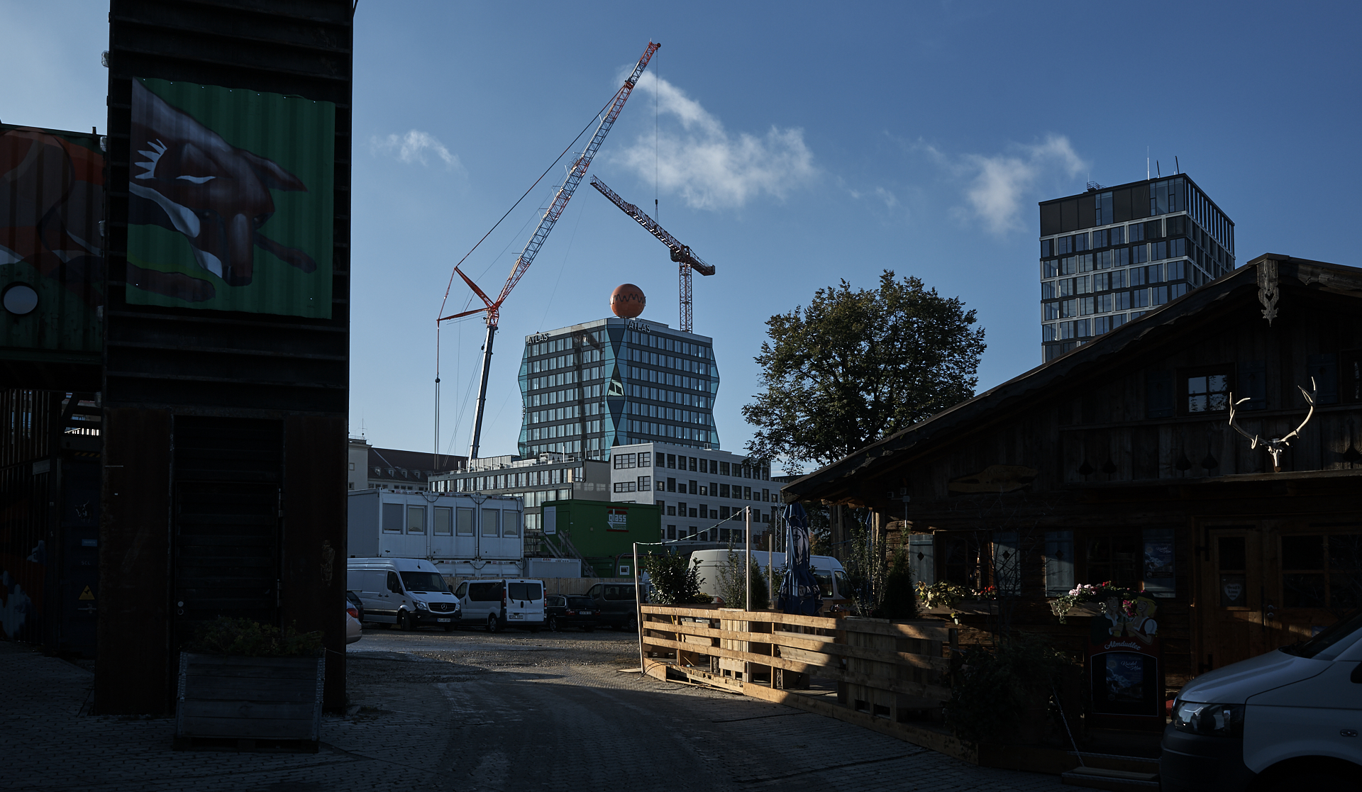 #Kunspark Ost, #ATLAS, #Kranabbau, #Baustelle, #Atlas Bürokomplex, #Allianz, 