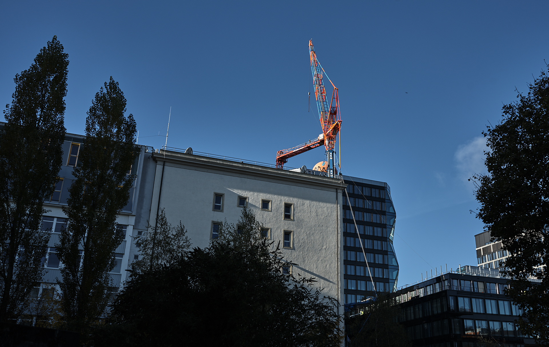 #Kunspark Ost, #ATLAS, #Kranabbau, #Baustelle, #Atlas Bürokomplex, #Allianz, 