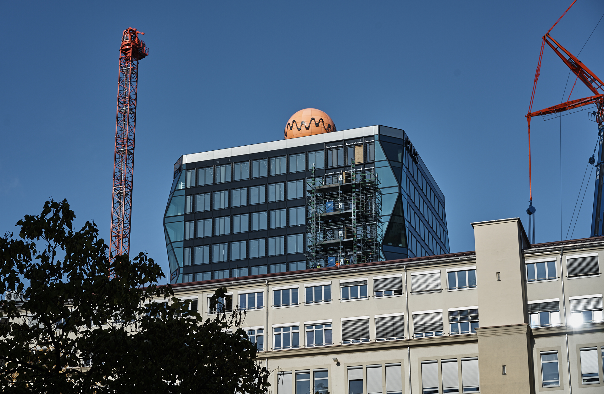 #Kunspark Ost, #ATLAS, #Kranabbau, #Baustelle, #Atlas Bürokomplex, #Allianz, 