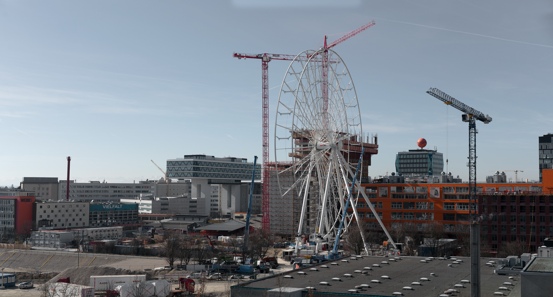 22.03.2019 - Der kreis am Riesenrad im Werksviertel wird enger