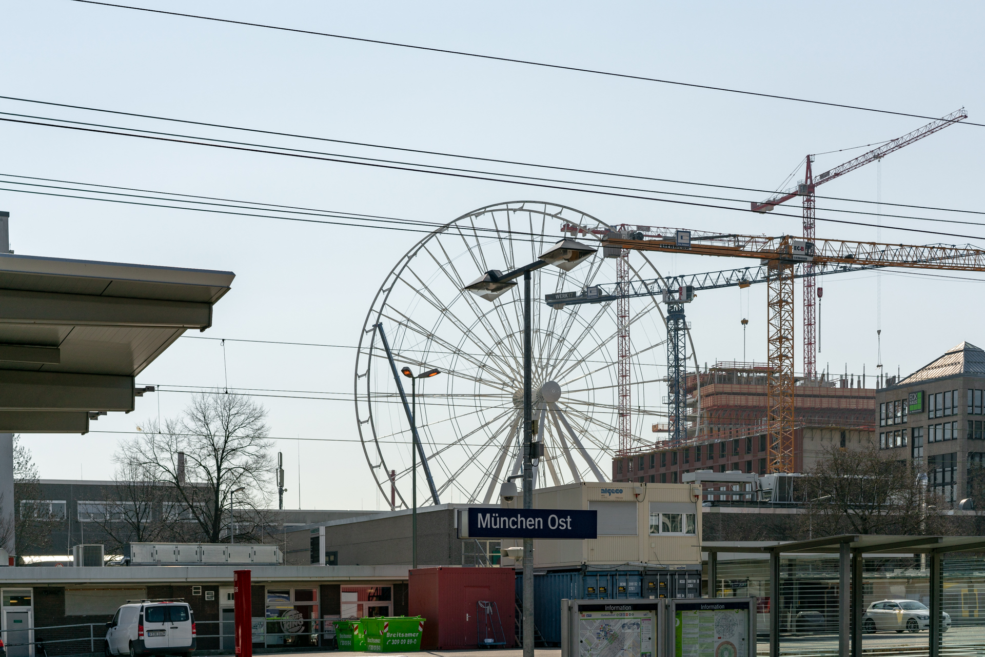 23.03.2019 - Der Kreis des Riesenrades im Werksviertel ist geschlossen
