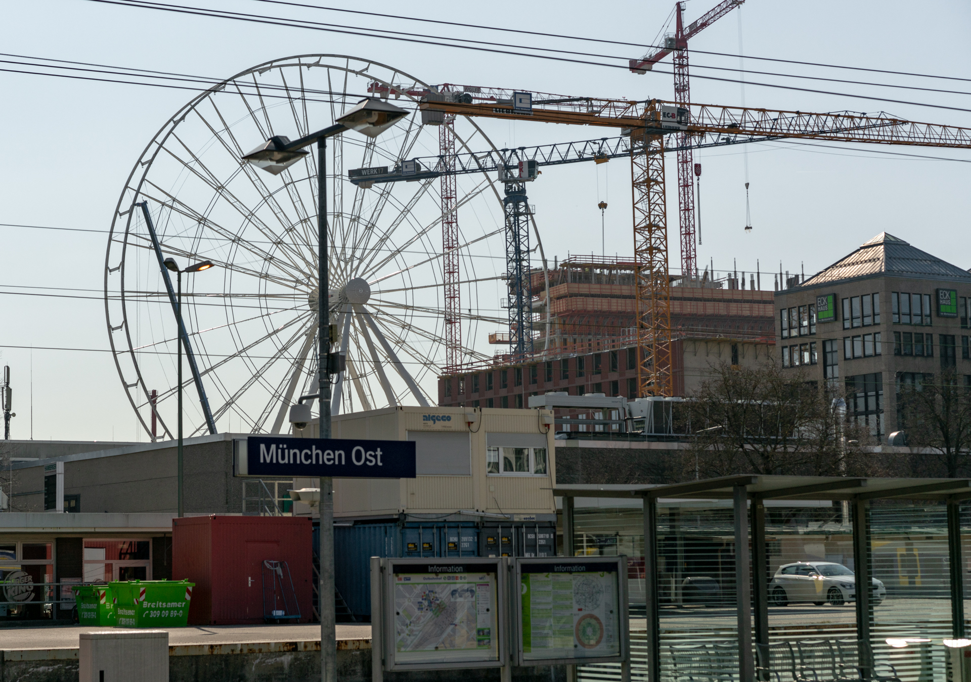 23.03.2019 - Der Kreis des Riesenrades im Werksviertel ist geschlossen