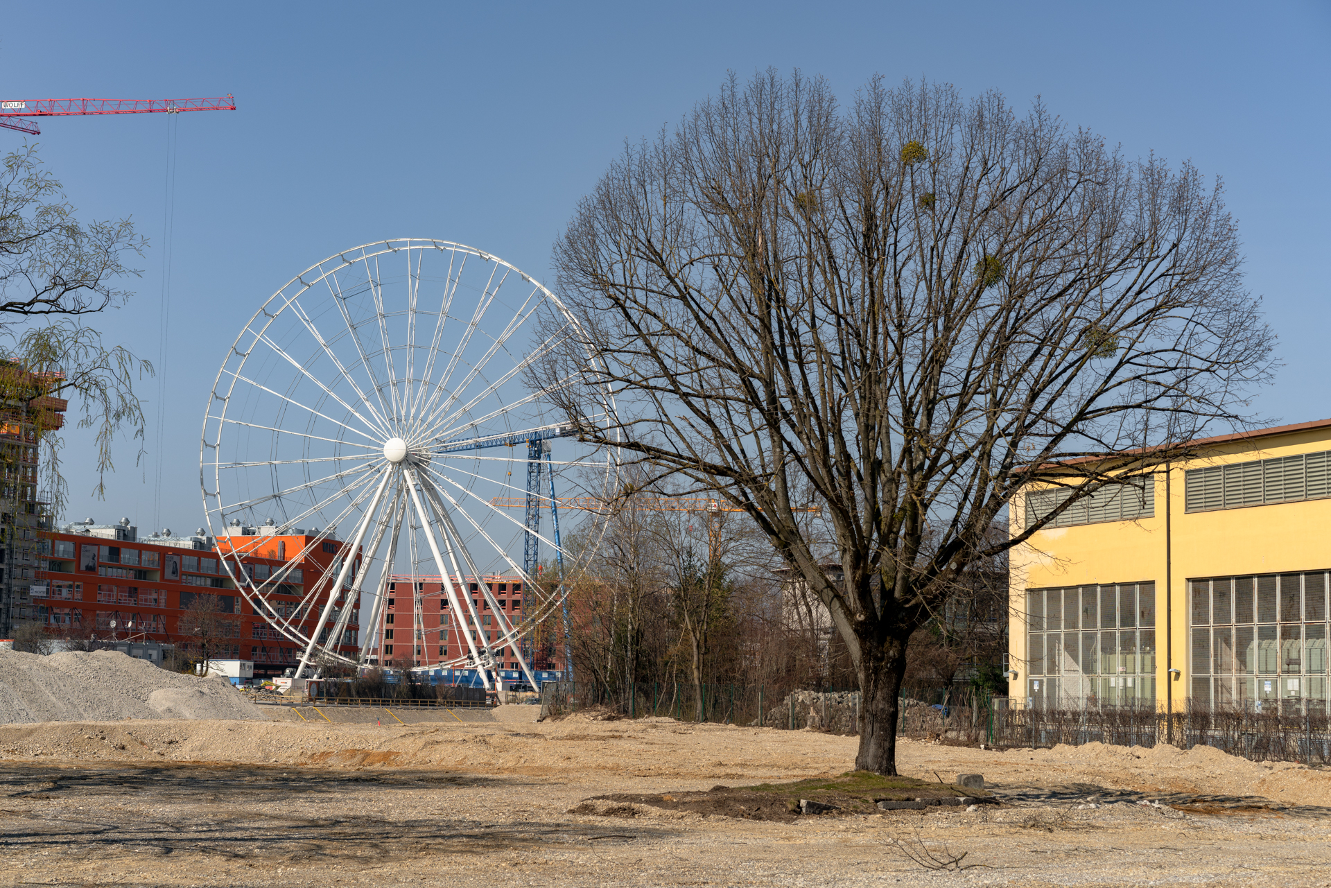 23.03.2019 - Der Kreis des Riesenrades im Werksviertel ist geschlossen