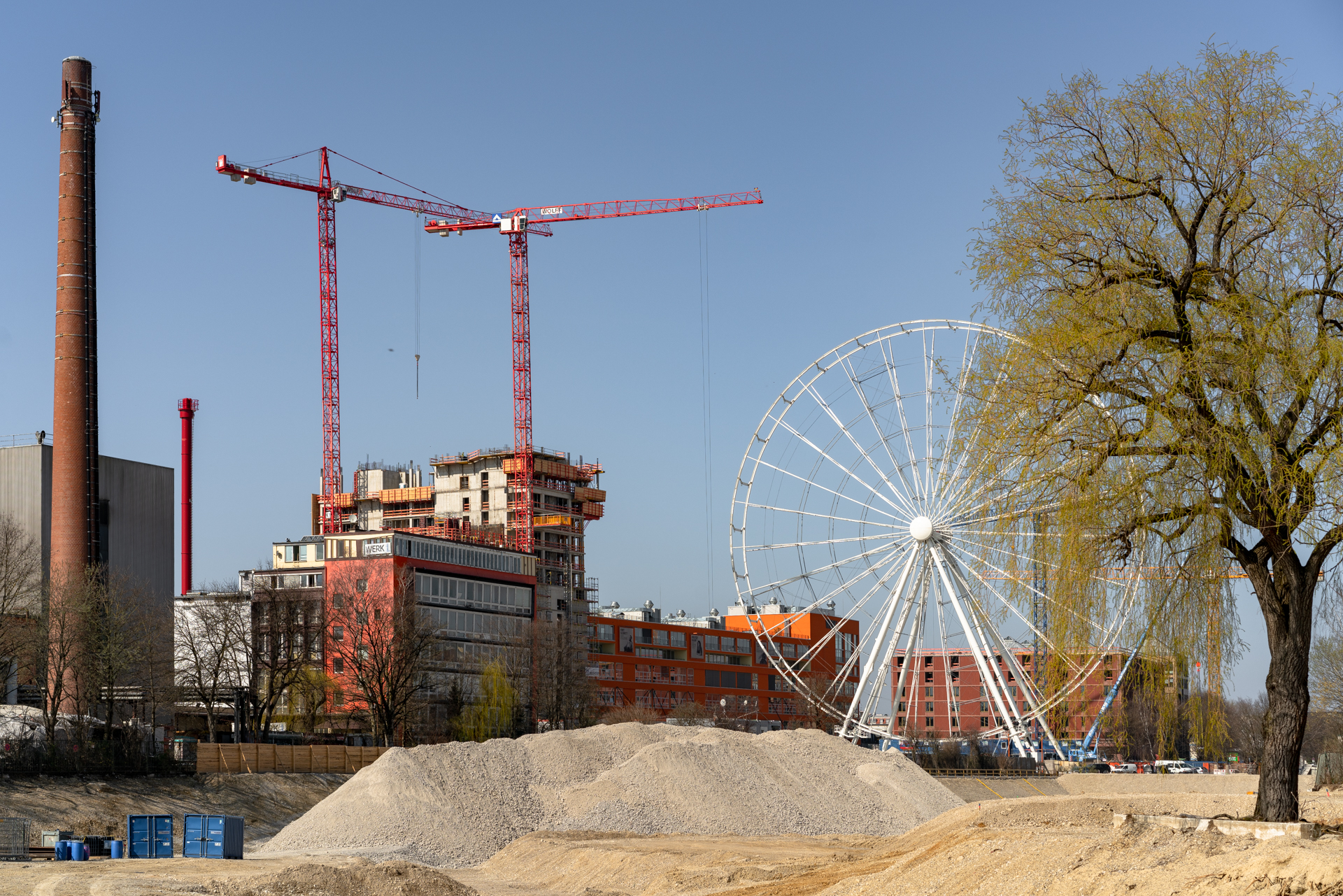 23.03.2019 - Der Kreis des Riesenrades im Werksviertel ist geschlossen