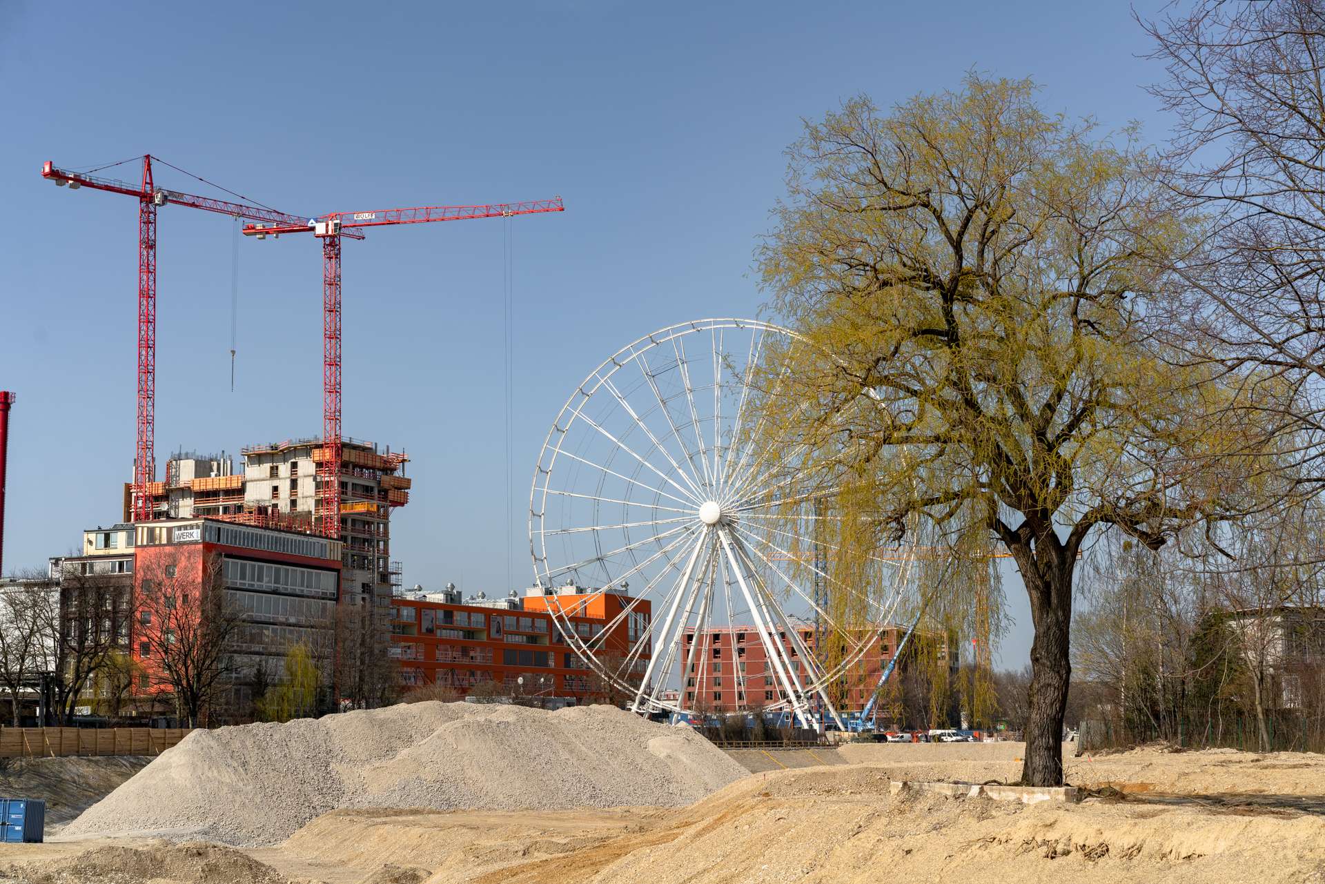 23.03.2019 - Der Kreis des Riesenrades im Werksviertel ist geschlossen